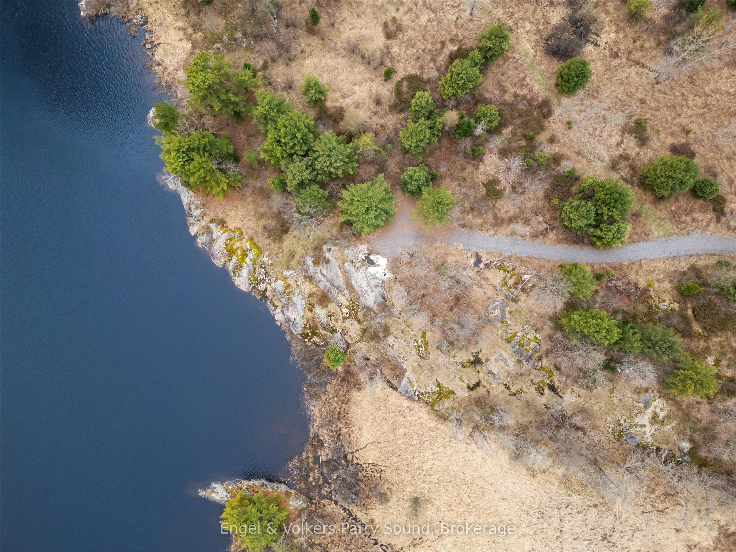 185 Loch Erne Road, McDougall, ON P2A 2W7 photo 5