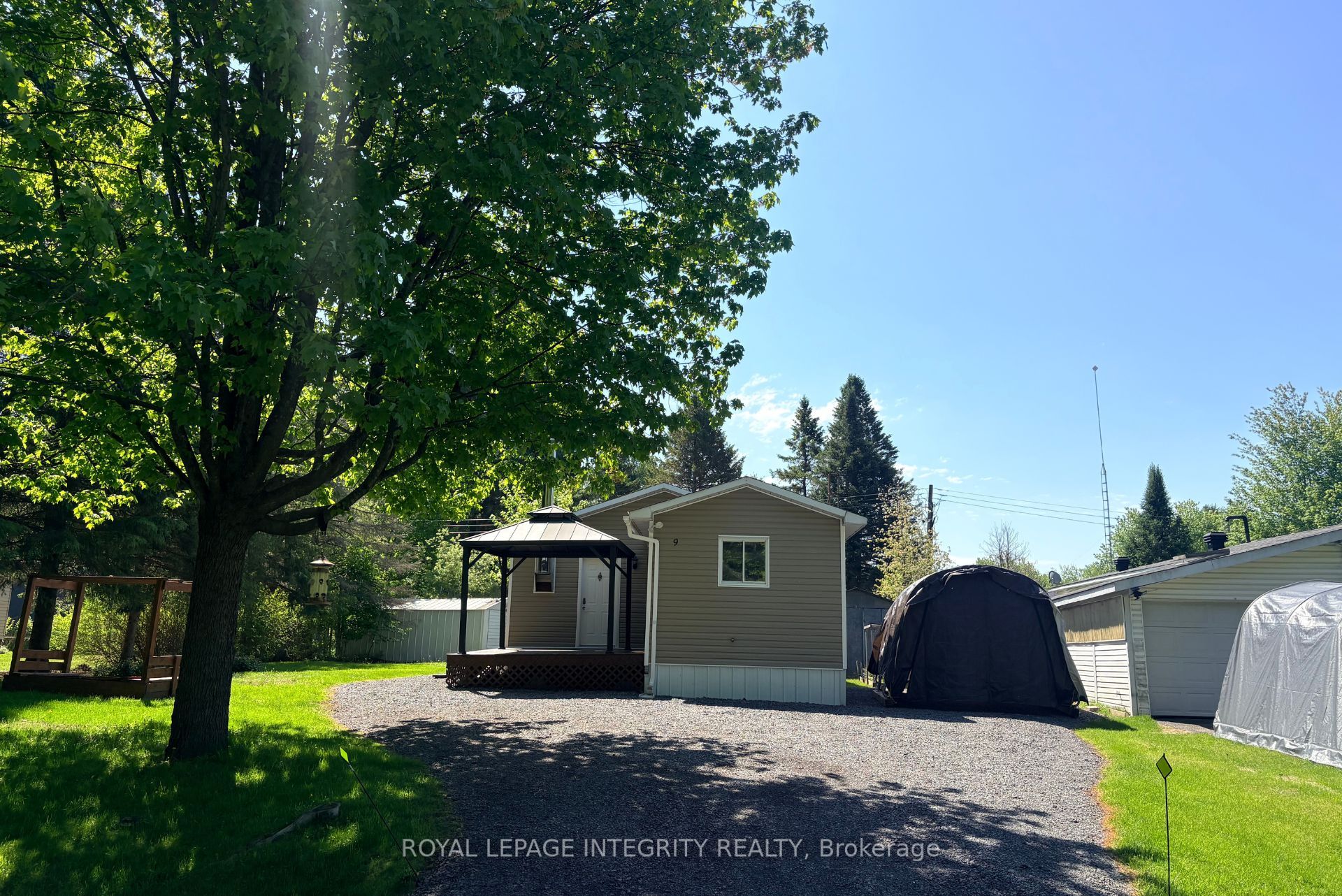 1210 St Felix Road 9, Clarence-Rockland, ON K0A 2A0 photo 2