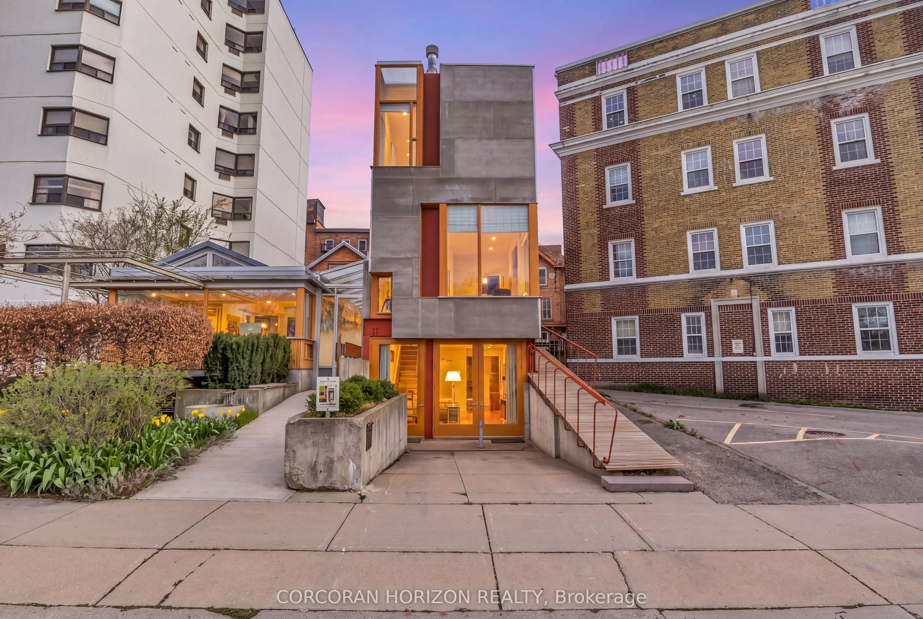 7 Coburg Street, Stratford, ON N5A 3E4