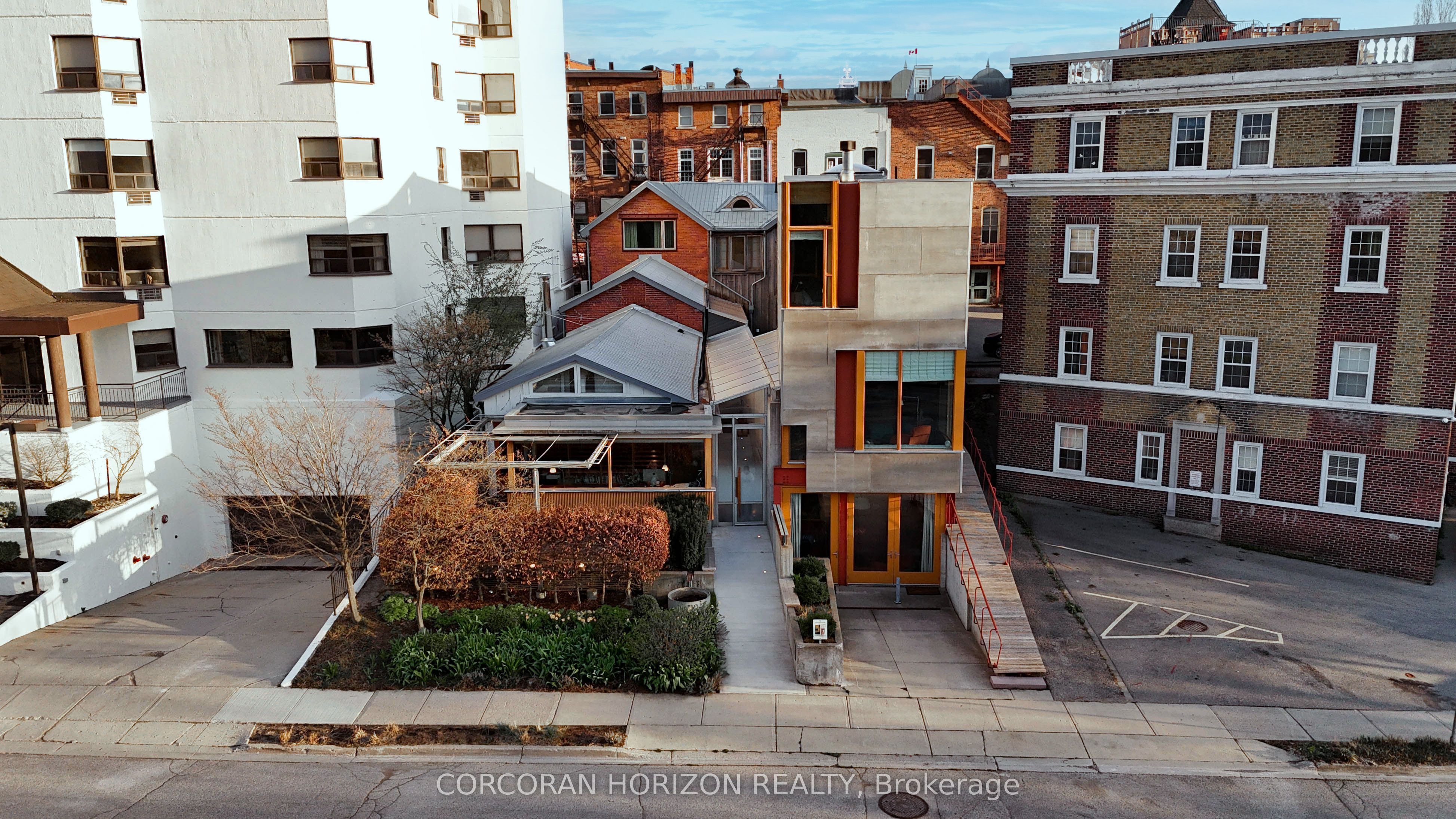 9 Coburg Street, Stratford, ON N5A 3E4 photo 3