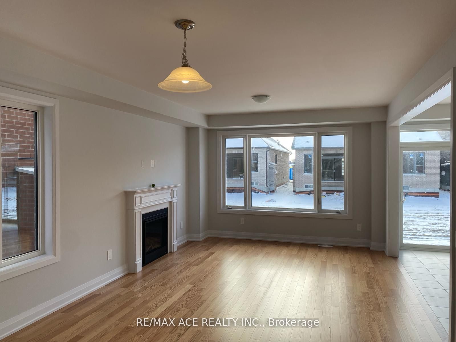 11 Corley Street, Kawartha Lakes, ON K9V 6C2 photo 3