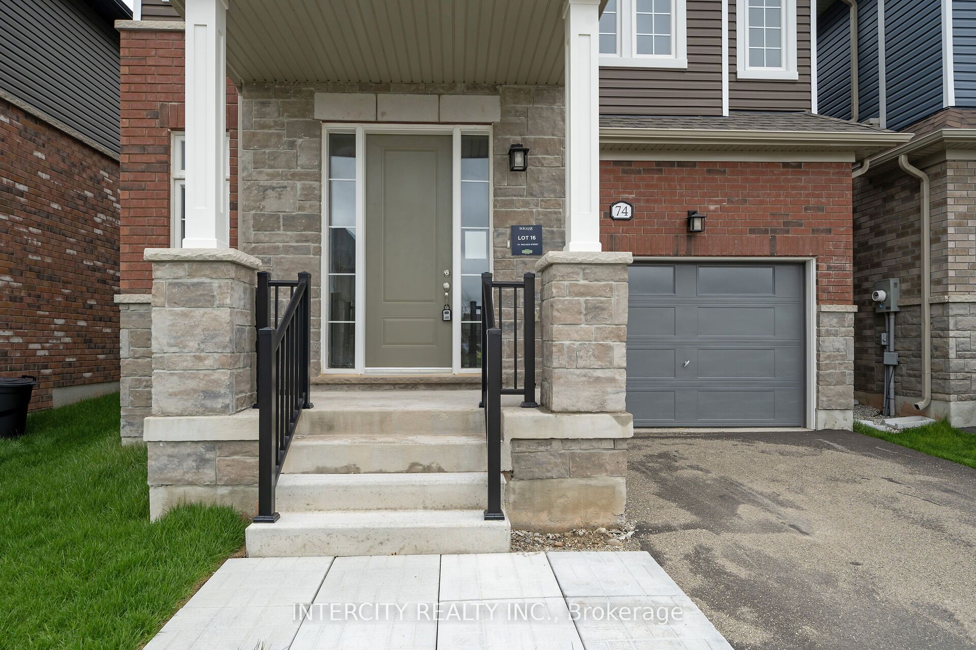 74 Molozzi Street, Erin, ON N0B 1T0 photo 4