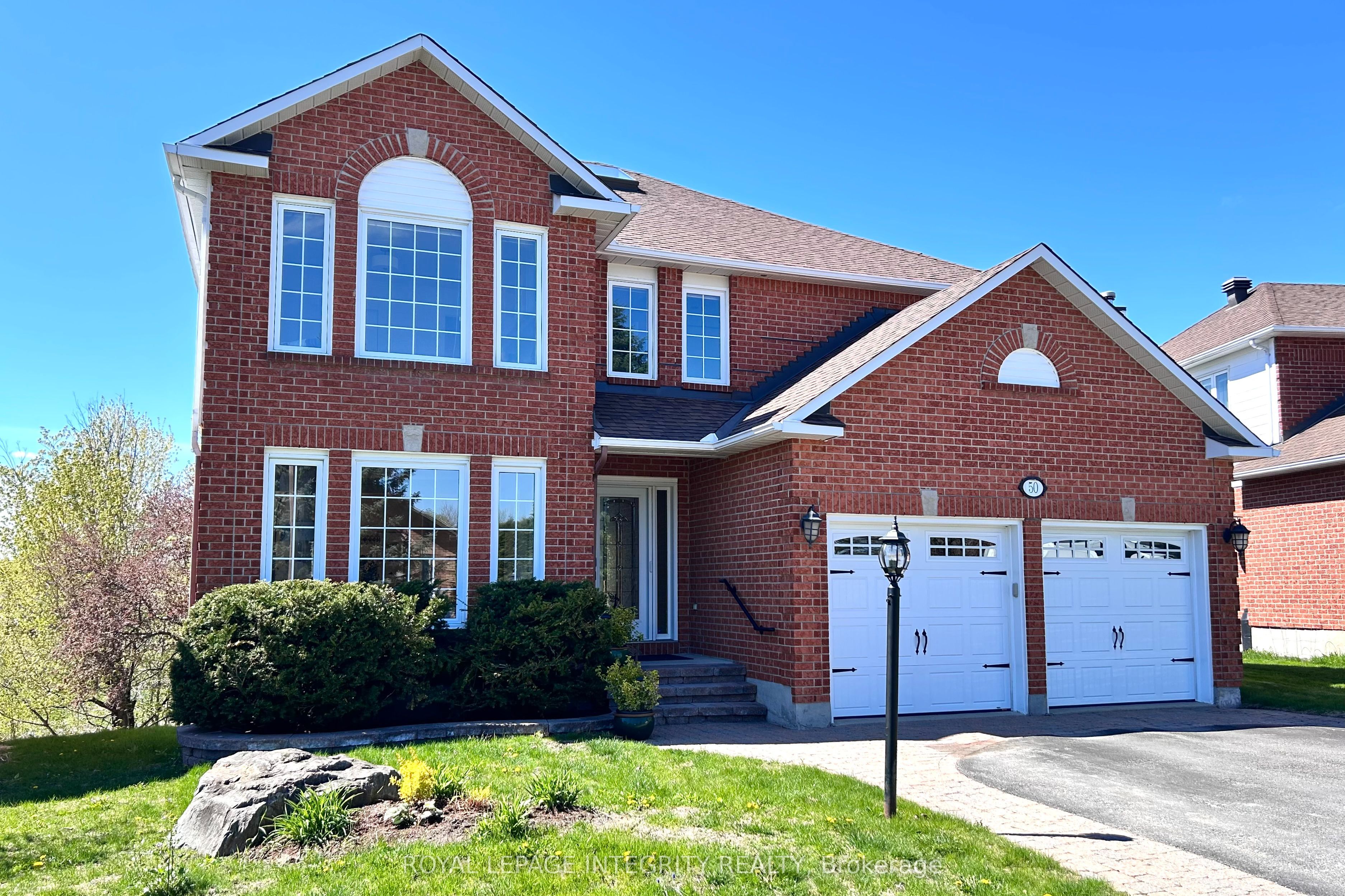 50 Rosenfeld Crescent W, Kanata, ON K2K 2L2