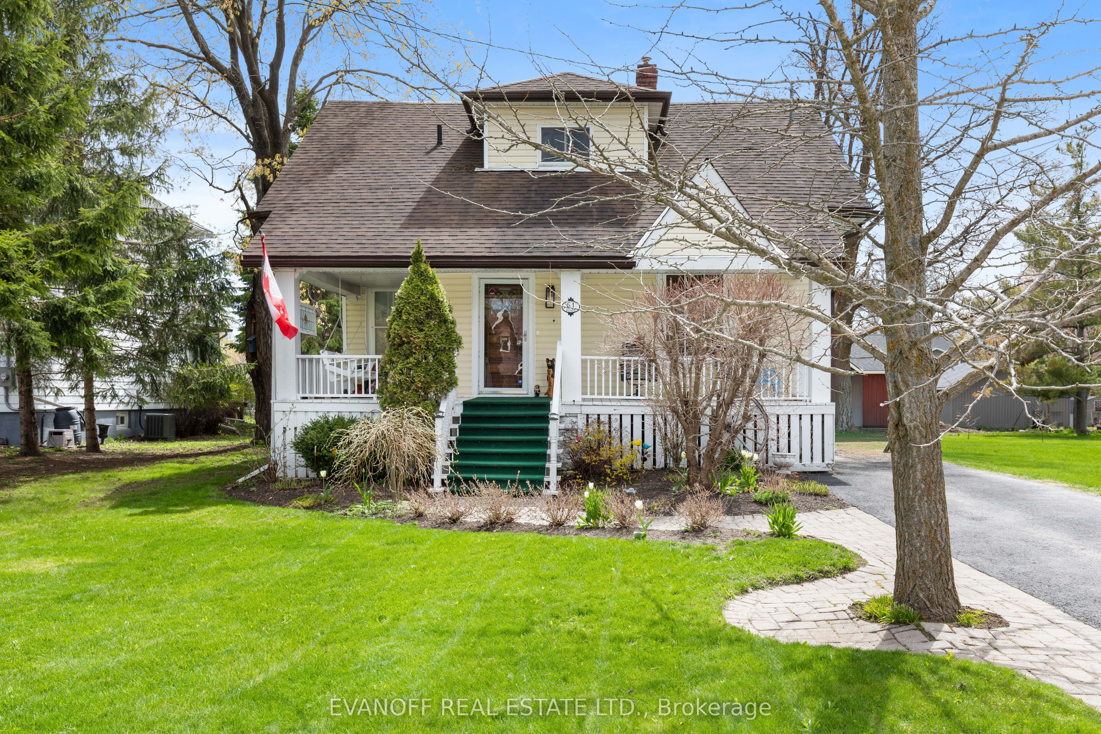 61 Bond Street W, Kawartha Lakes, ON K0M 1N0