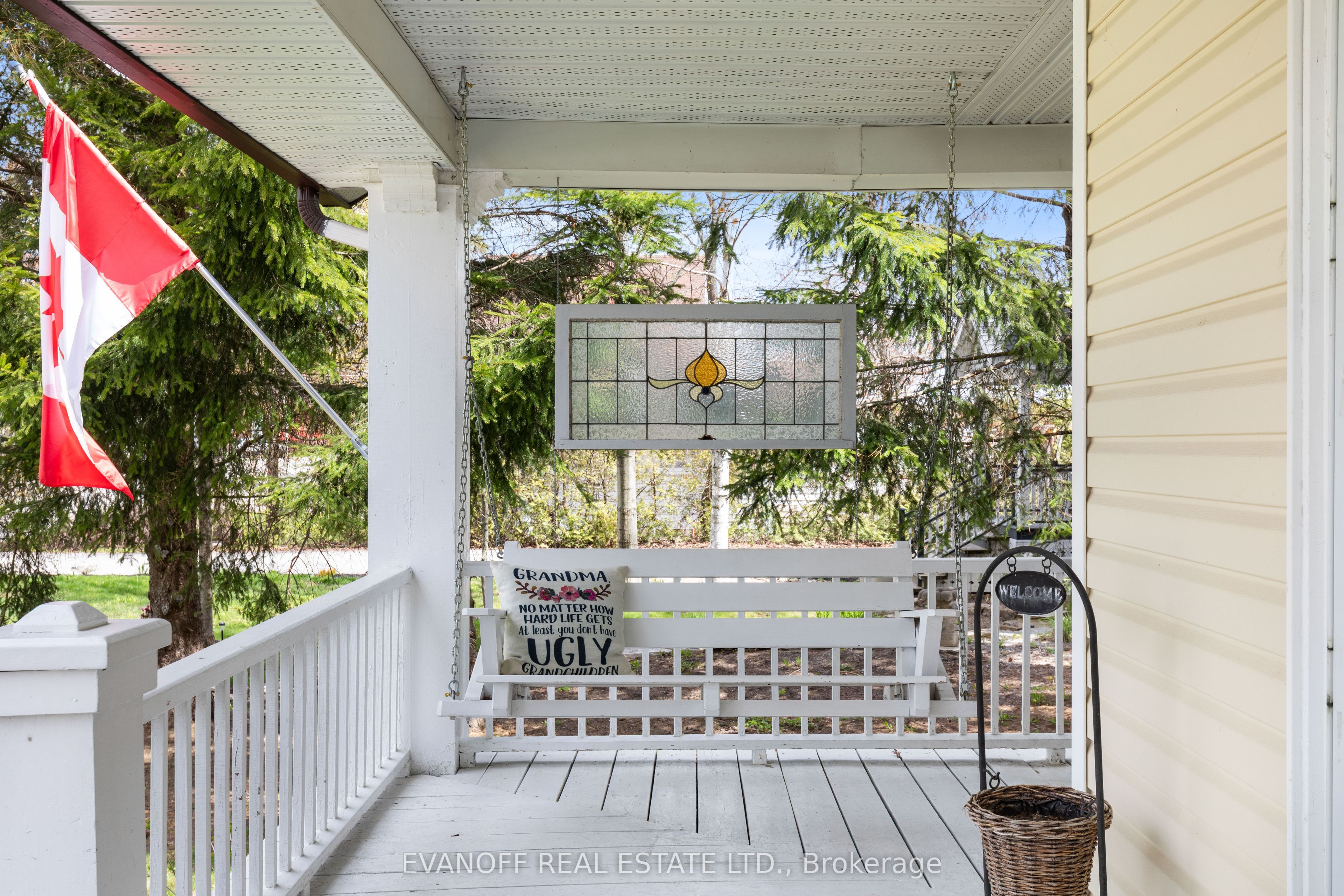 61 Bond Street W, Kawartha Lakes, ON K0M 1N0 photo 3