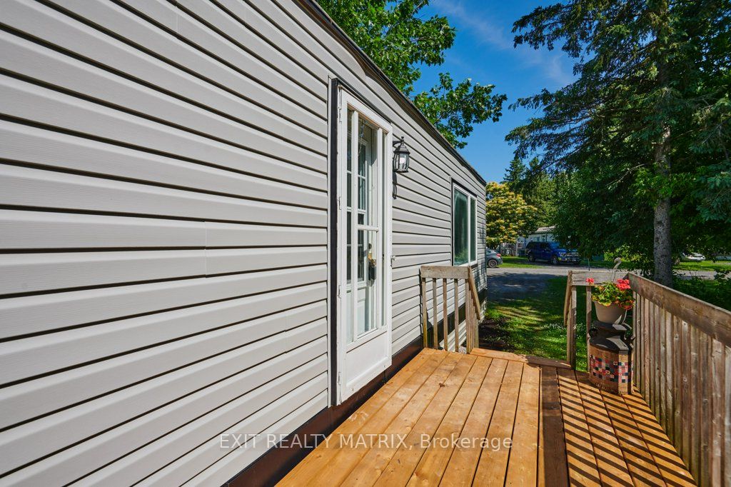 8930 Lynwood Park Private, Greely - Metcalfe - Osgoode - Vernon and Area, ON K0A 1V0 photo 4