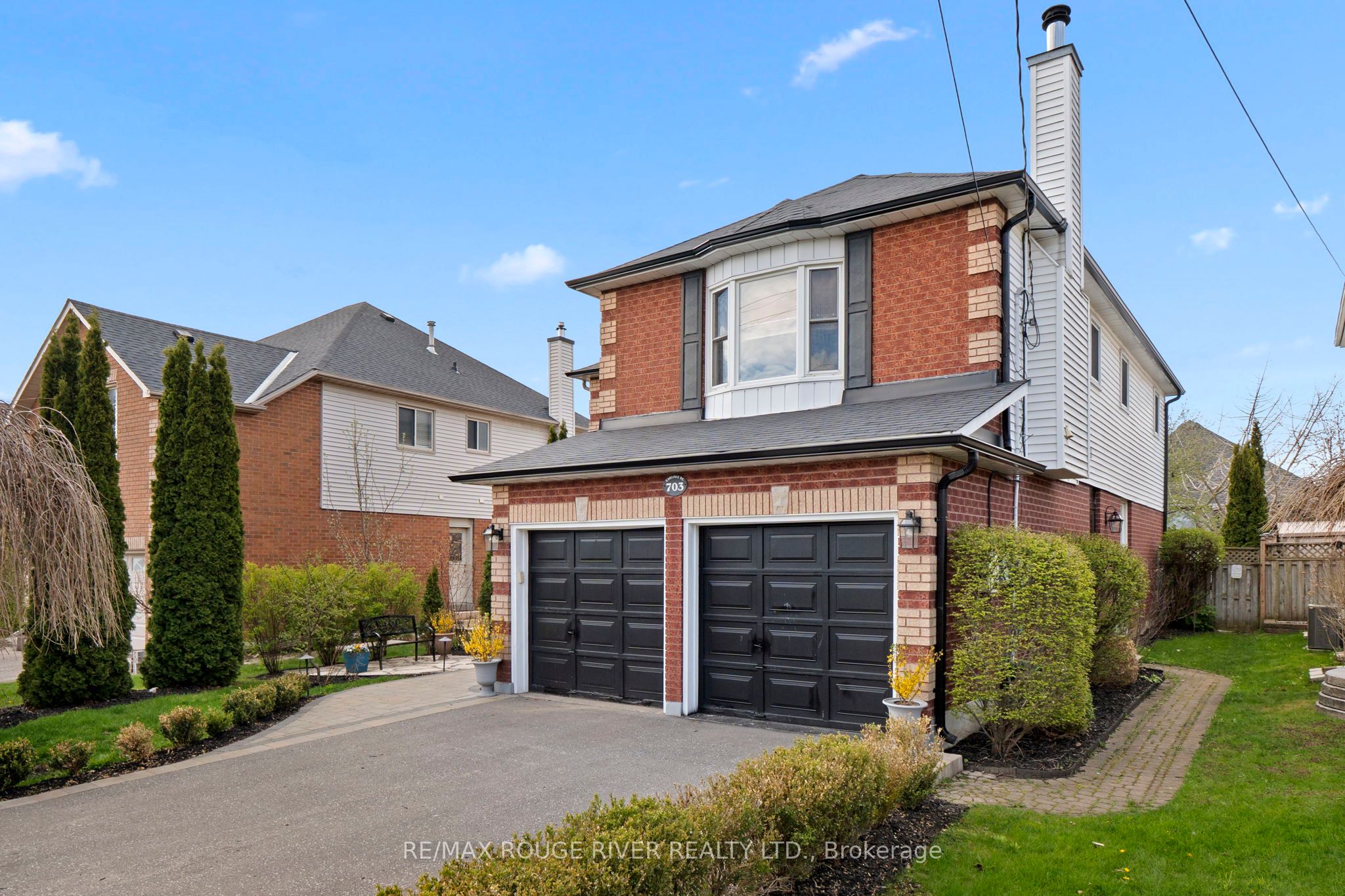703 Carlisle Street, Cobourg, ON K9A 5E4 photo 2