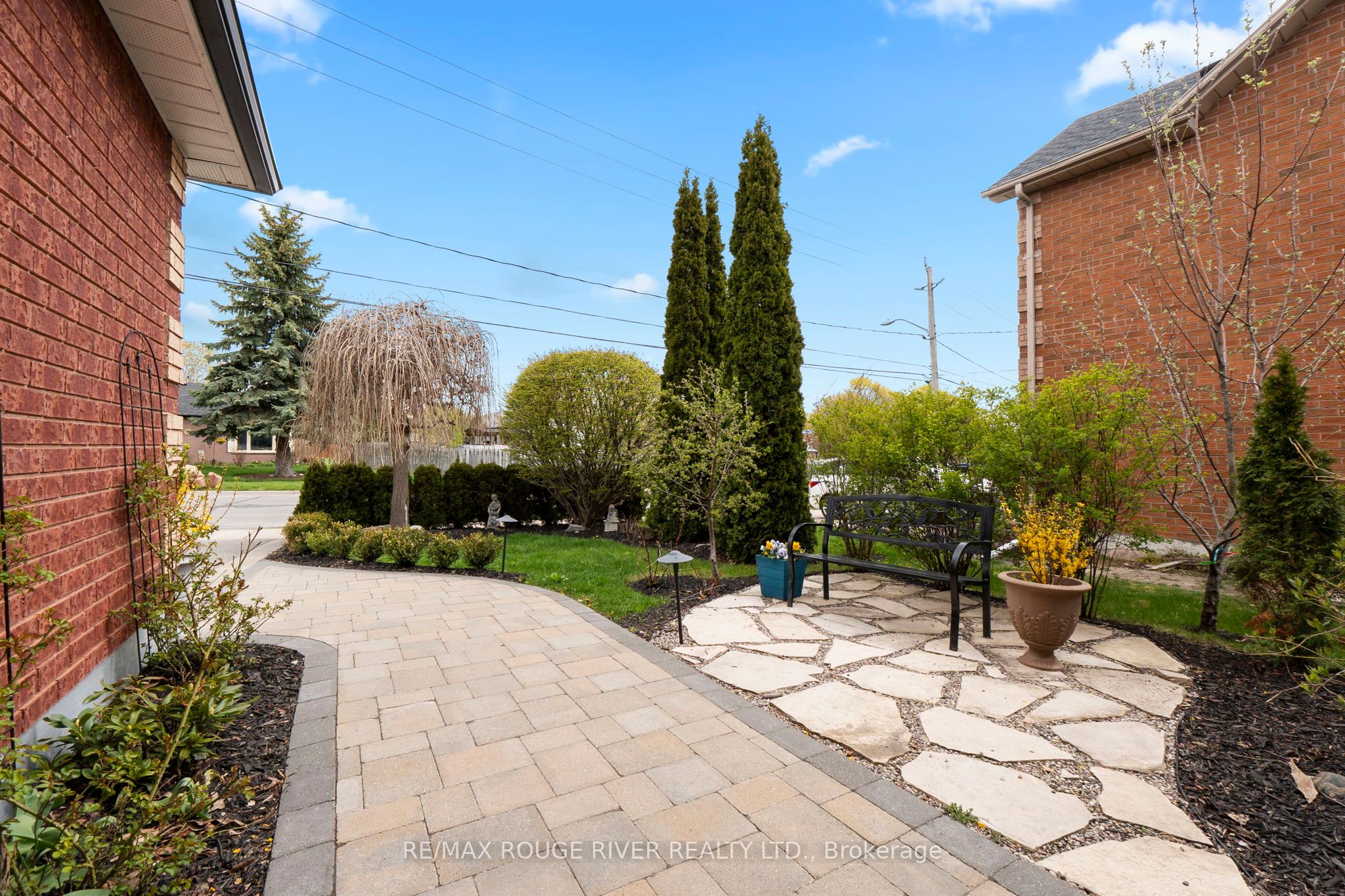 703 Carlisle Street, Cobourg, ON K9A 5E4 photo 4