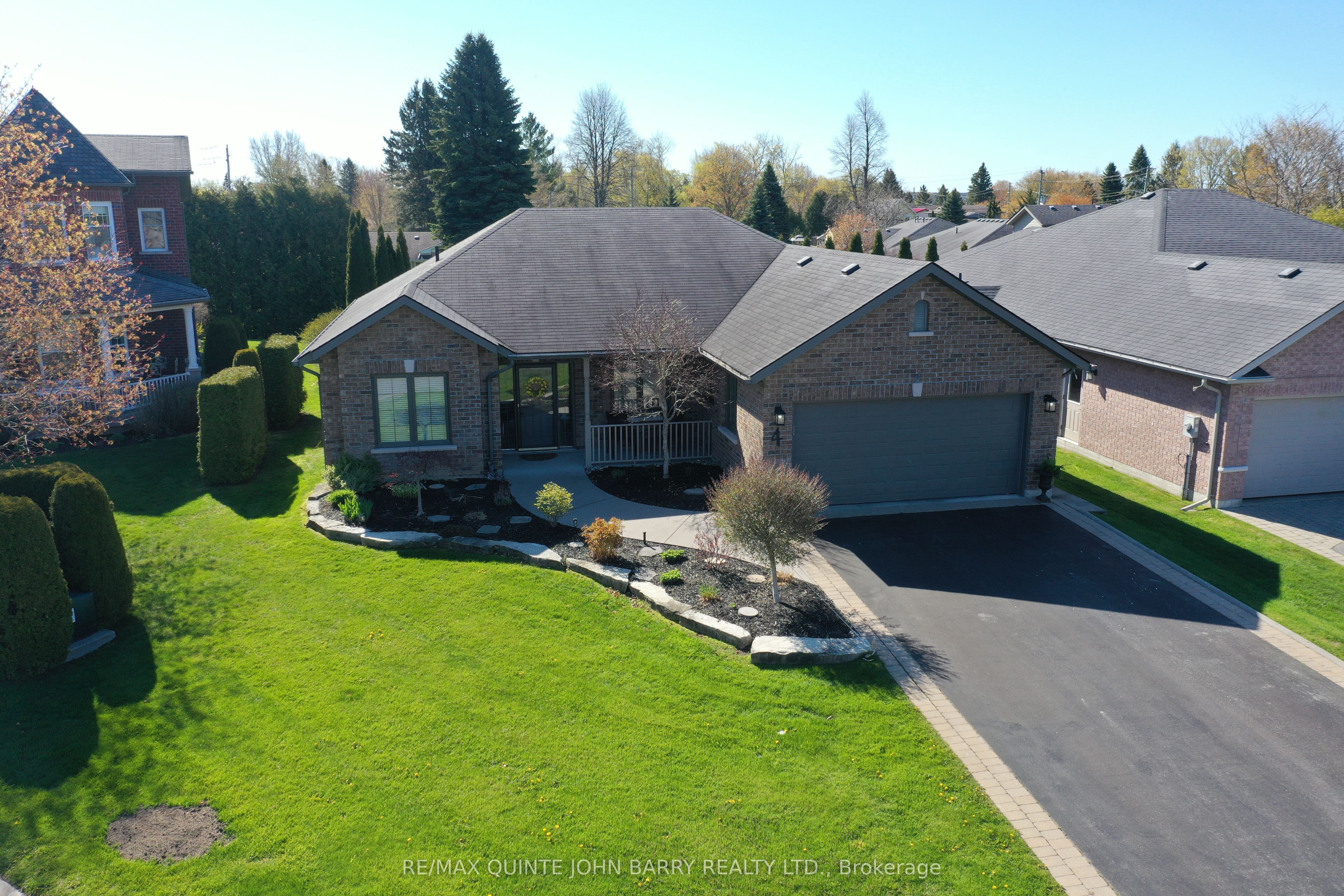 4 Hickory Court, Brighton, ON K0K 1H0