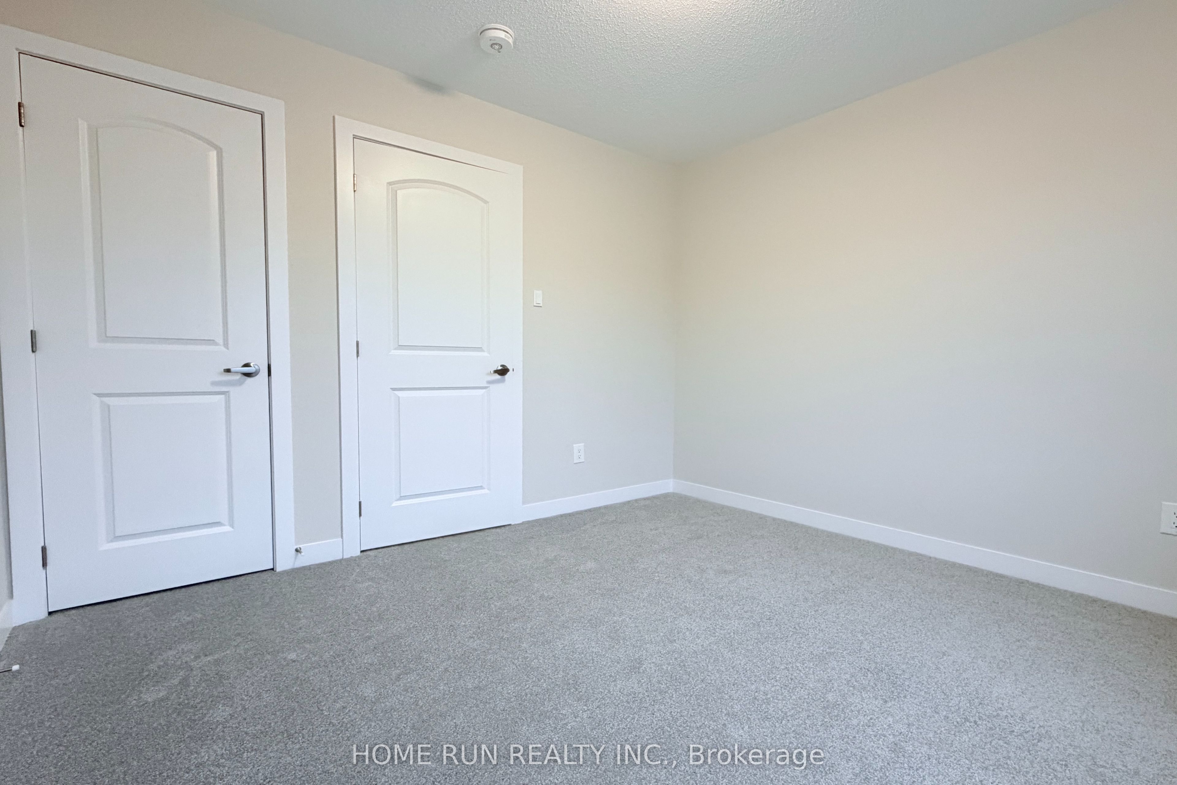 381 Les Emmerson Drive, Barrhaven, ON K2J 7L7