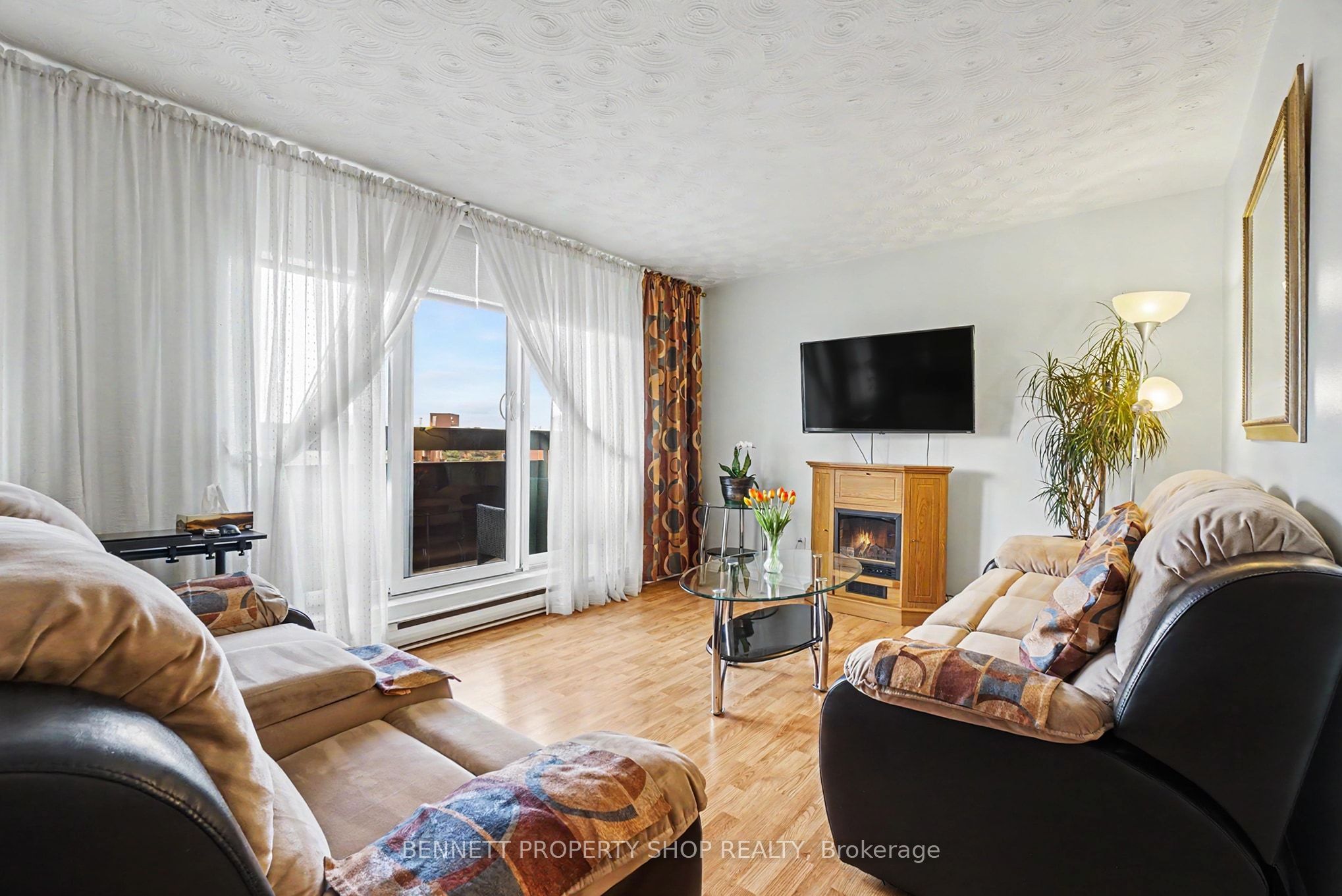 2000 Jasmine Crescent 410, Beacon Hill North - South and Area, ON K1J 8K4 photo 4