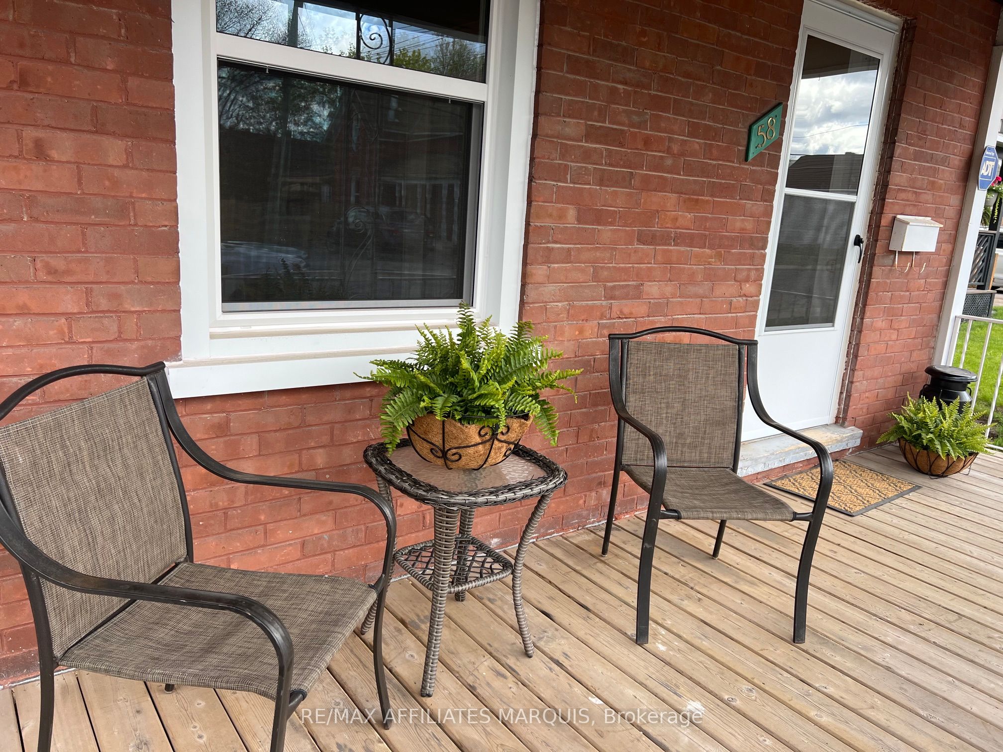 58 William Street W, Smiths Falls, ON K7A 1N3 photo 3