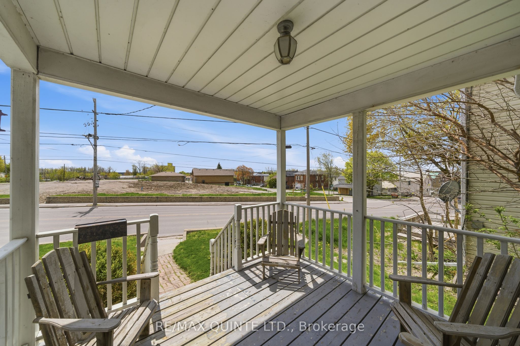 94 Dundas Street E, Belleville, ON K8N 1C1 photo 3