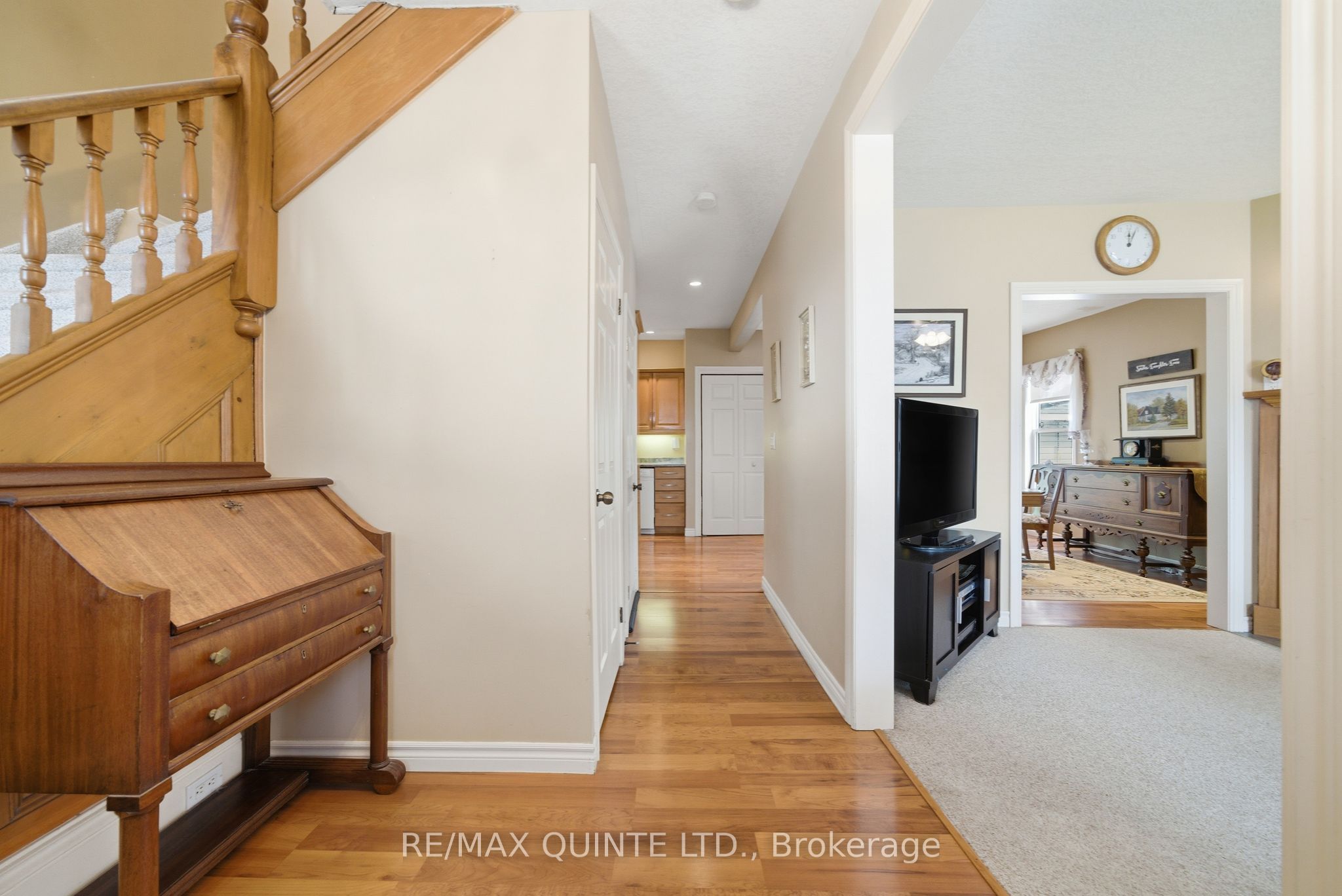 94 Dundas Street E, Belleville, ON K8N 1C1 photo 5