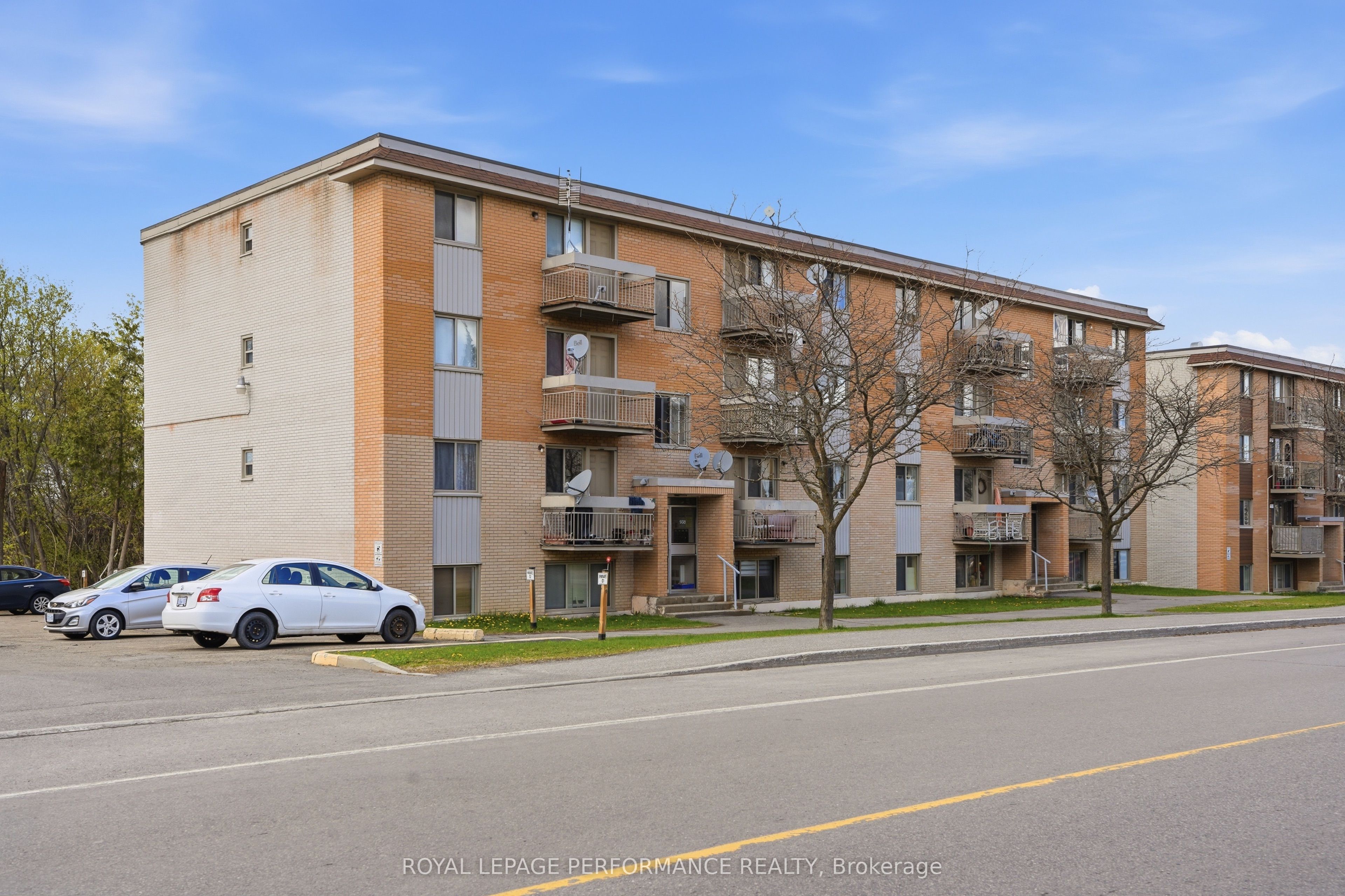 998 Cartier Boulevard 8, Hawkesbury, ON K6A 1W7 photo 3