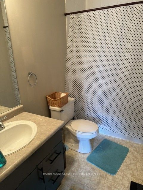 3160 Wildwood Drive 203, Windsor, ON N8R 2K8 photo 5