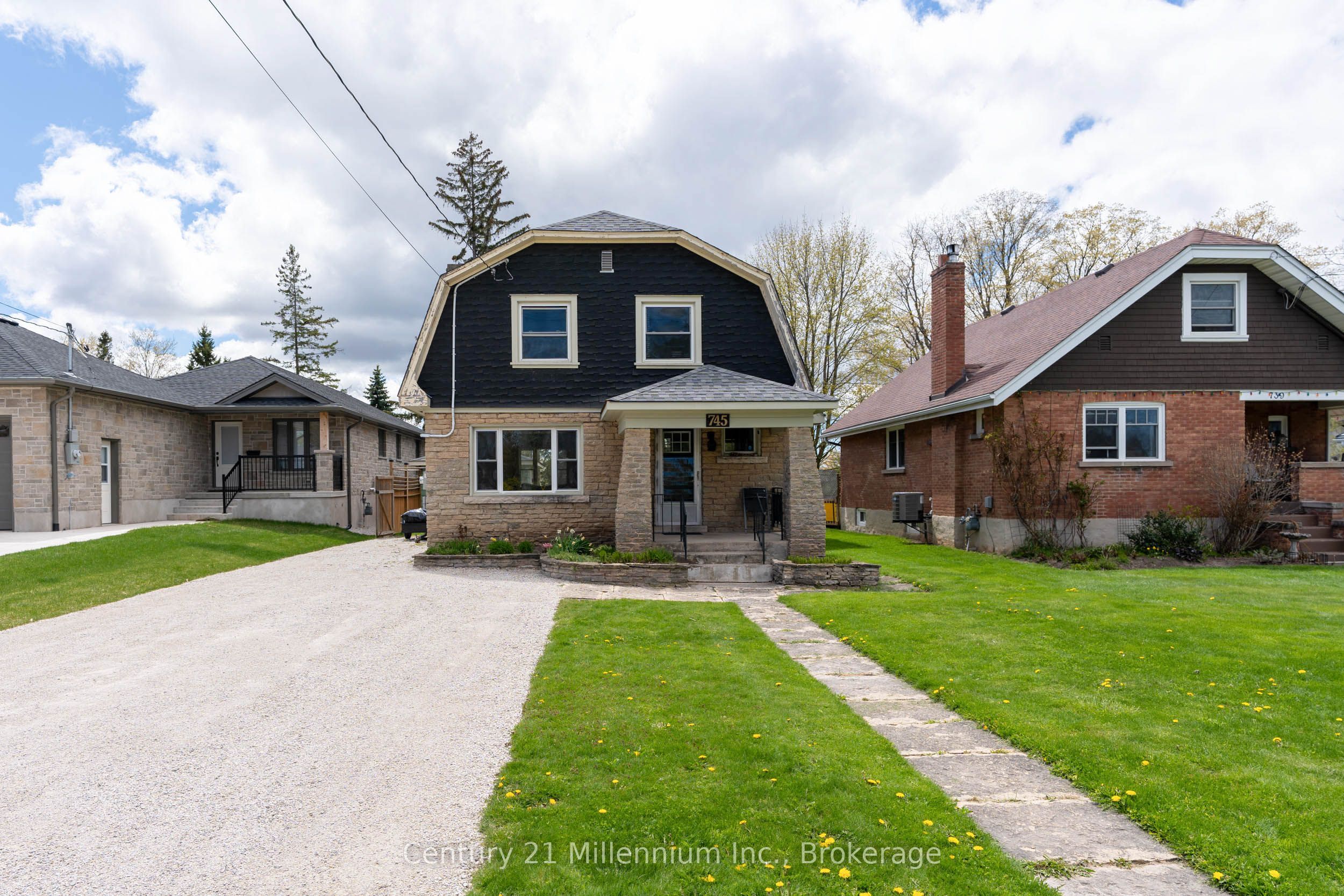 745 15th Street E, Owen Sound, ON N4K 1X5 photo 2