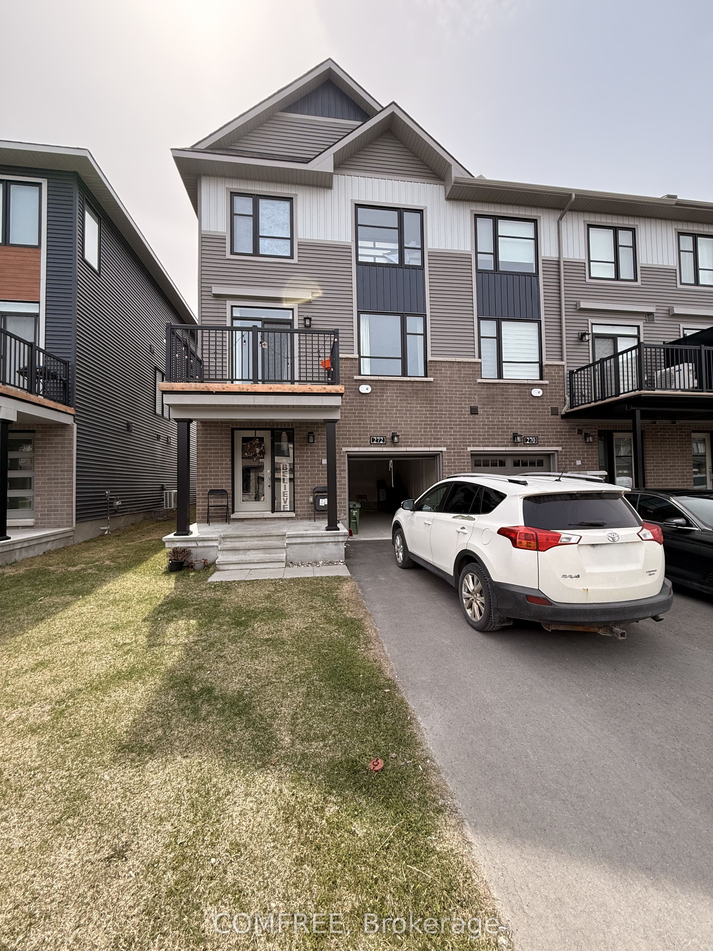 272 Elsie Macgill Walk, Kanata, ON K2W 0L2