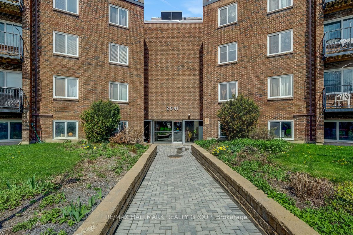2041 Arrowsmith Drive 105A, Beacon Hill North - South and Area, ON K1J 7V7 photo 2