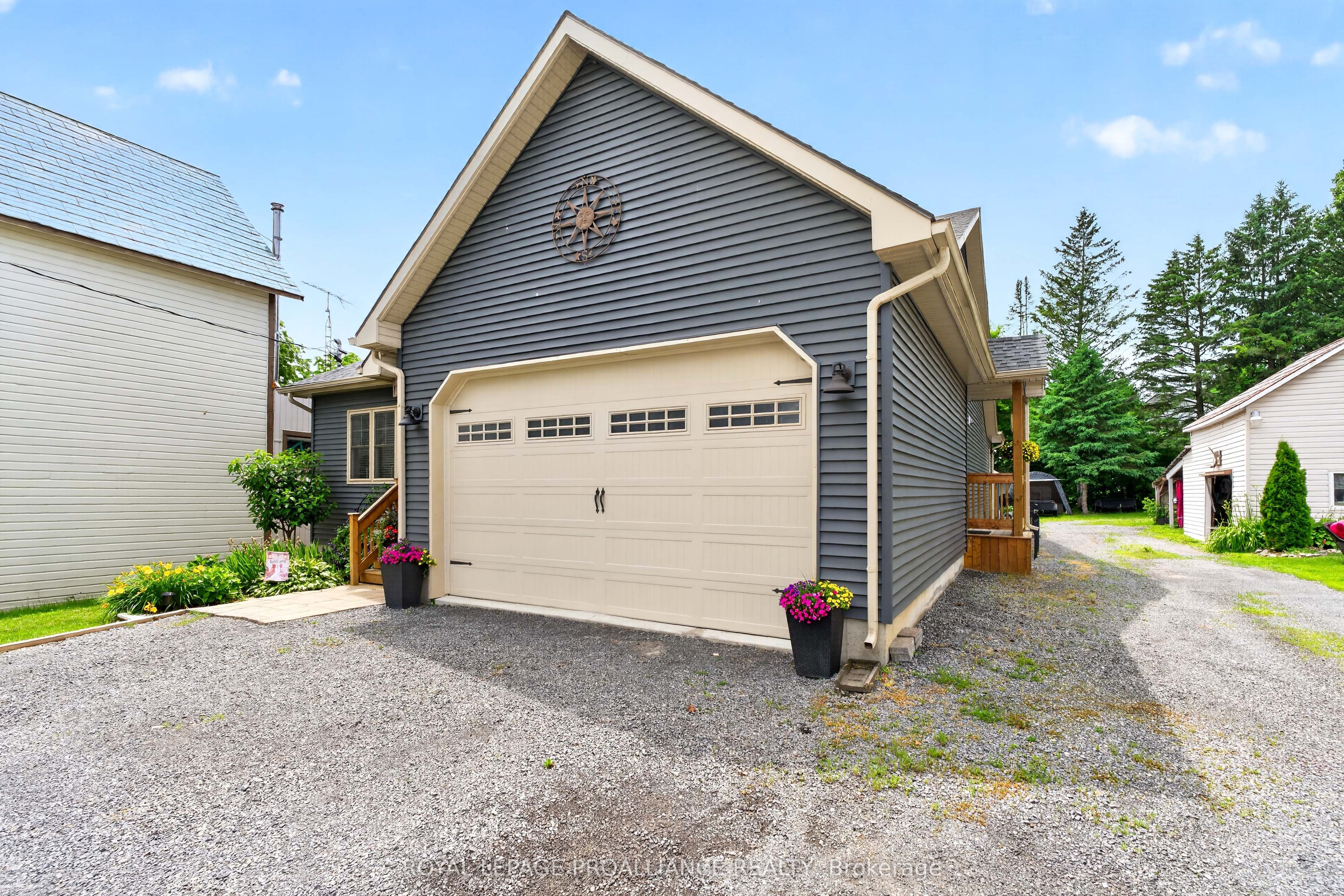1086 Prince Street, Lansdowne Village, ON K0E 1L0 photo 3