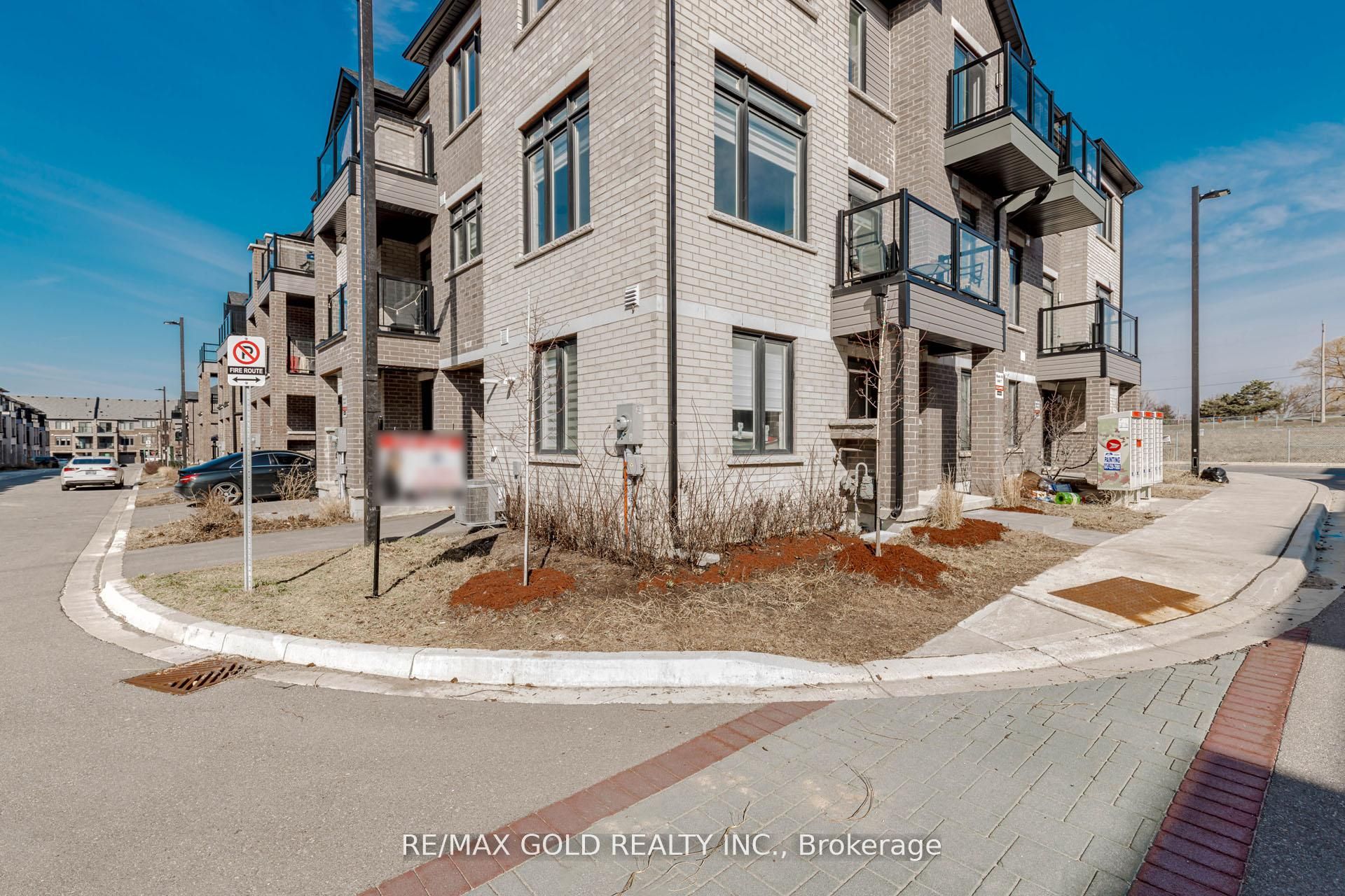 585 Colborne Street E 1007, Brantford, ON N3S 0K4 photo 4