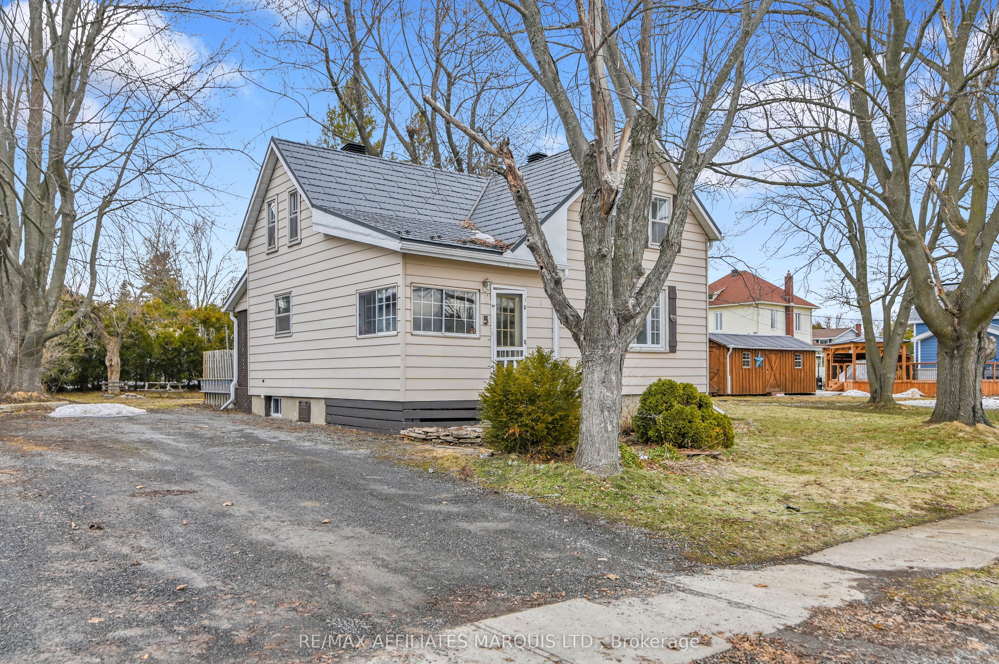5 Pine Street, South Stormont, ON K0C 1M0 photo 2