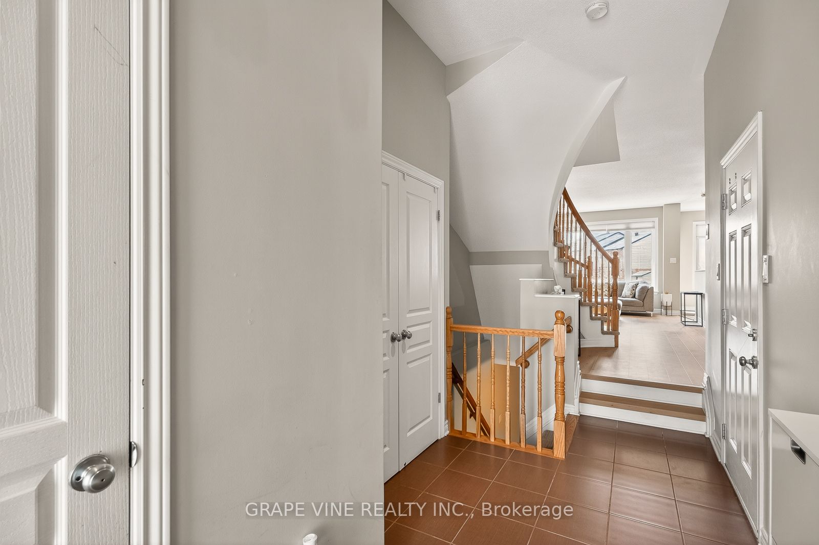 510 Grand Tully Way, Blossom Park - Airport and Area, ON K1V 2M9 photo 4