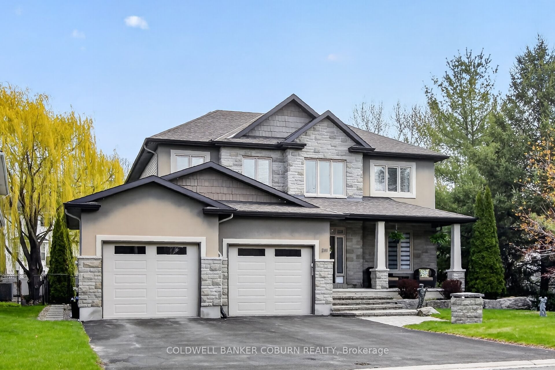 211 Jensen Court, Carp - Huntley Ward, ON K0A 1L0 photo 2