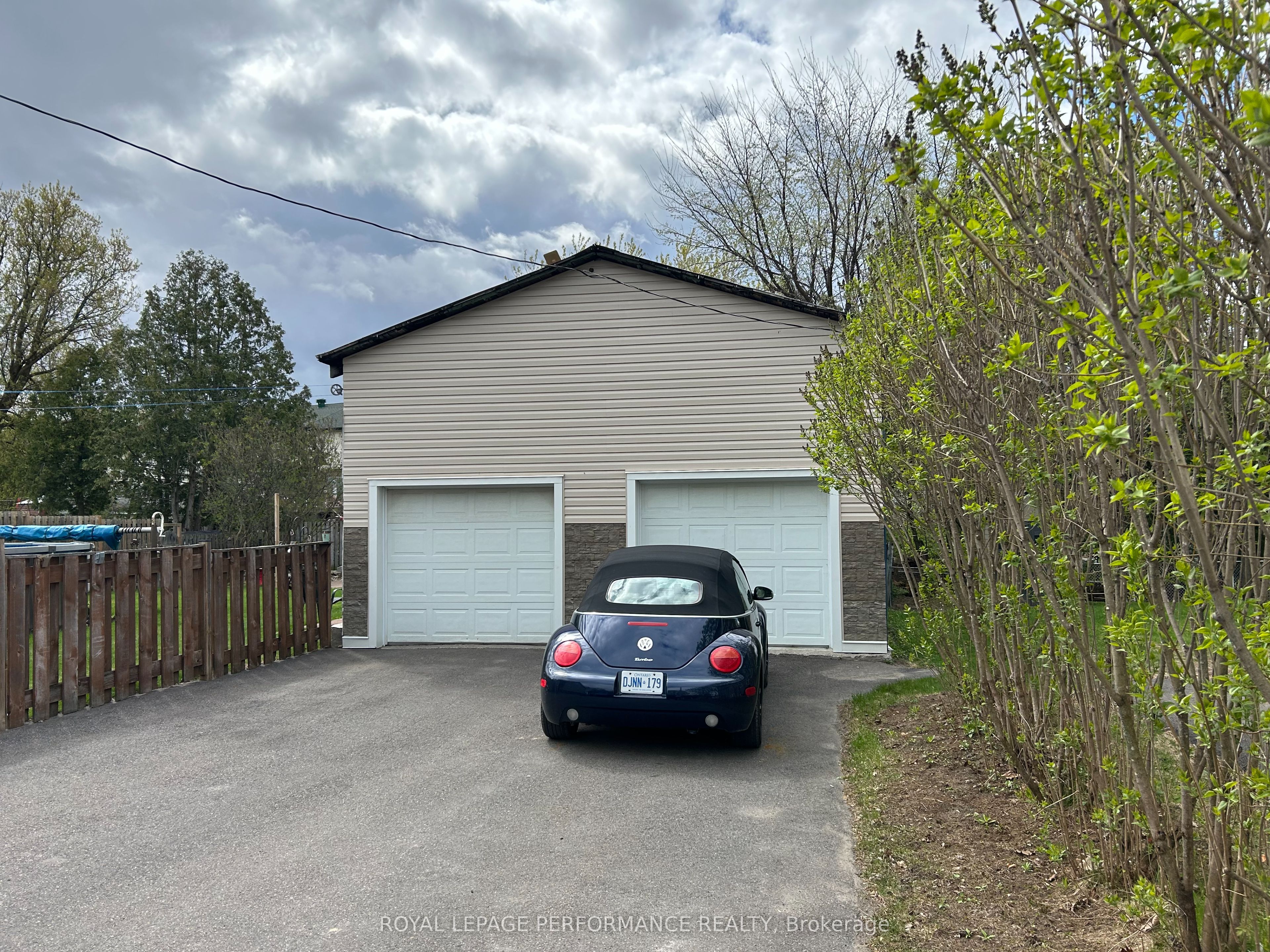 1245 S Alma Street, Clarence-Rockland, ON K4K 1C5 photo 2