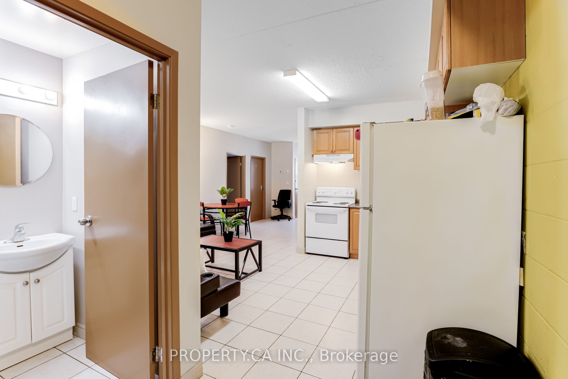 253 Lester Street 204, Waterloo, ON N2L 3W6 photo 5