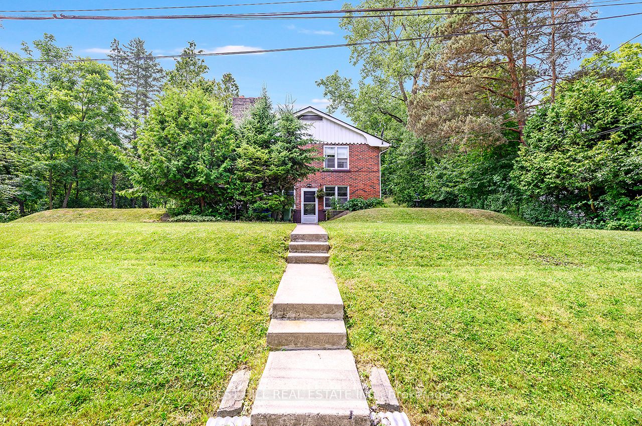 18 Sullivan's Lane, Hamilton, ON L9H 5N7 photo 4