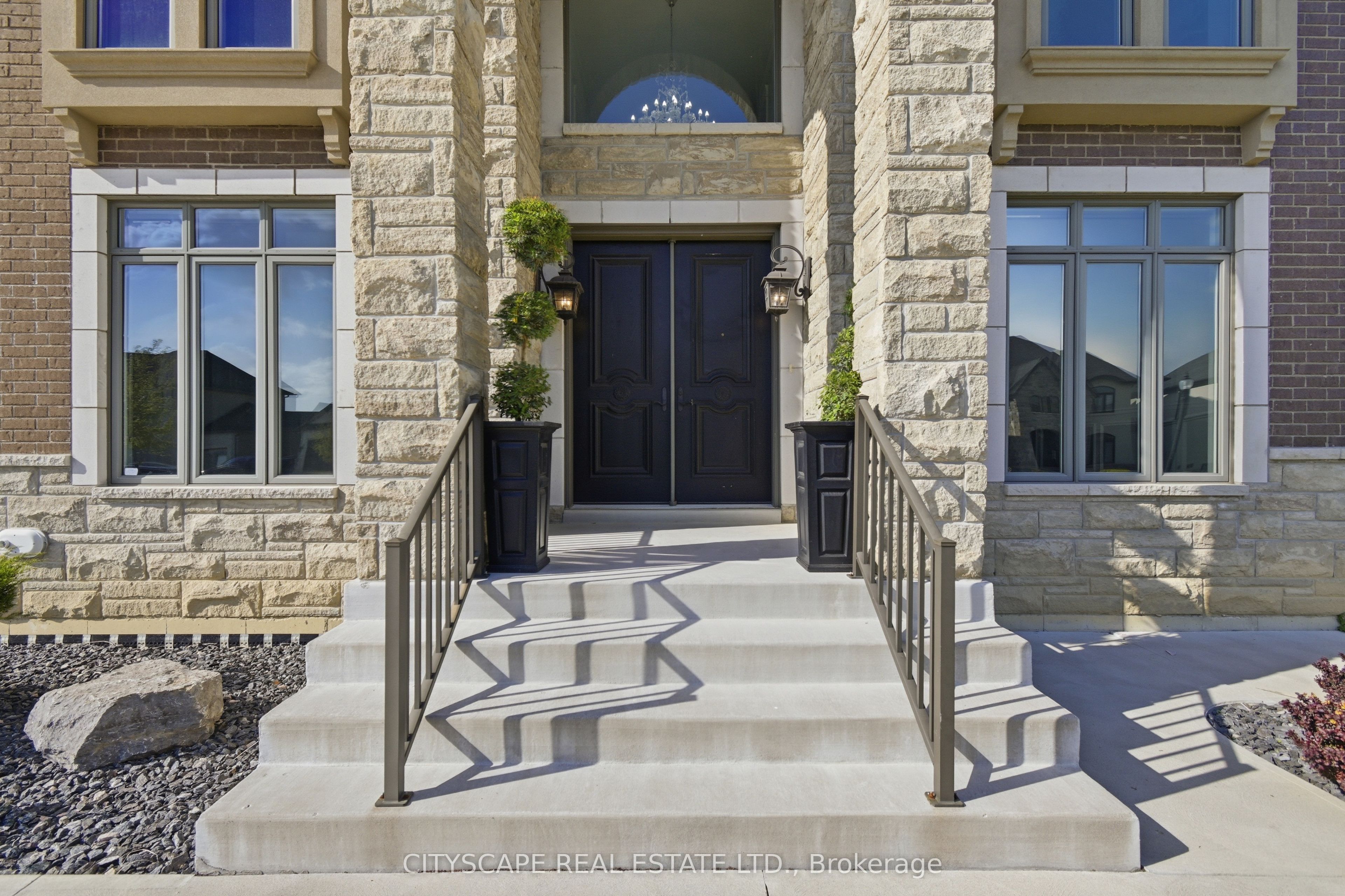 30 Augustus Court, LaSalle, ON N9H 0G6 photo 3