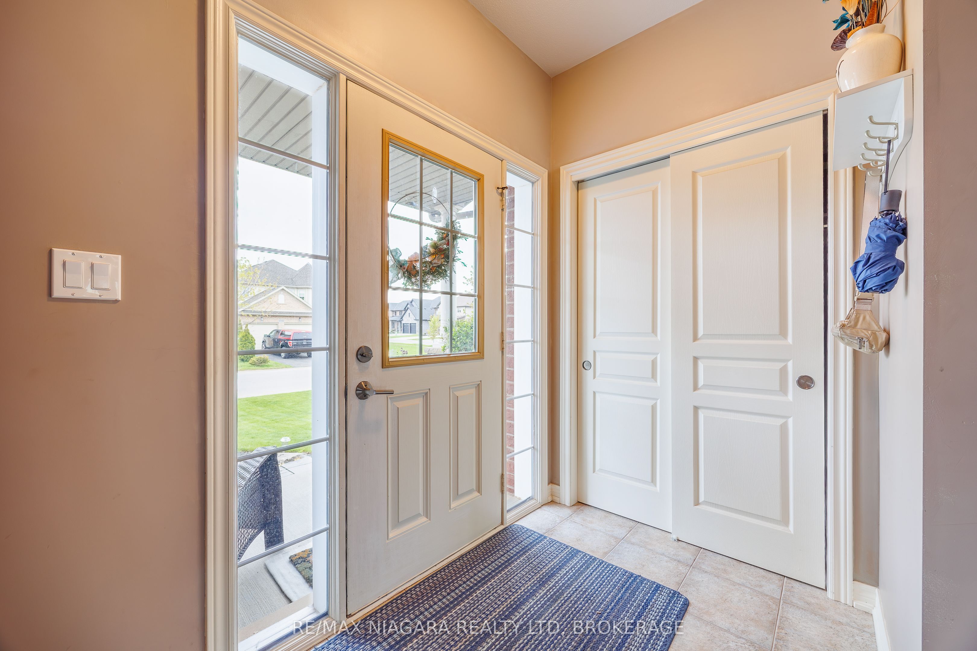 5744 Jake Crescent, Niagara Falls, ON L2H 1S7 photo 3