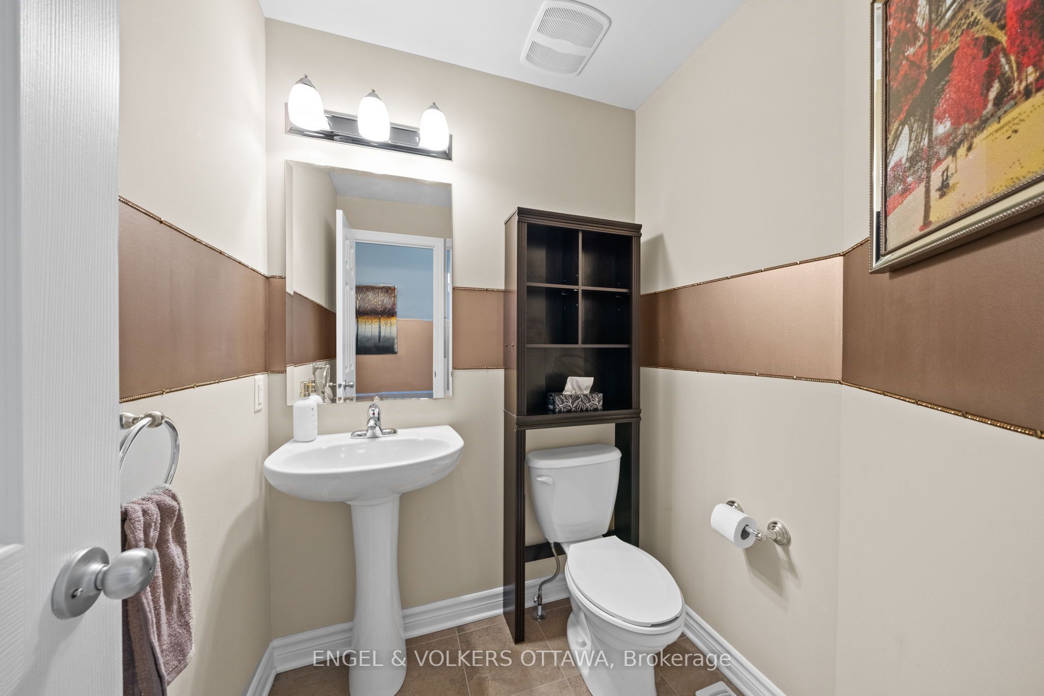107 Mancini Way, Barrhaven, ON K2J 5X3 photo 4