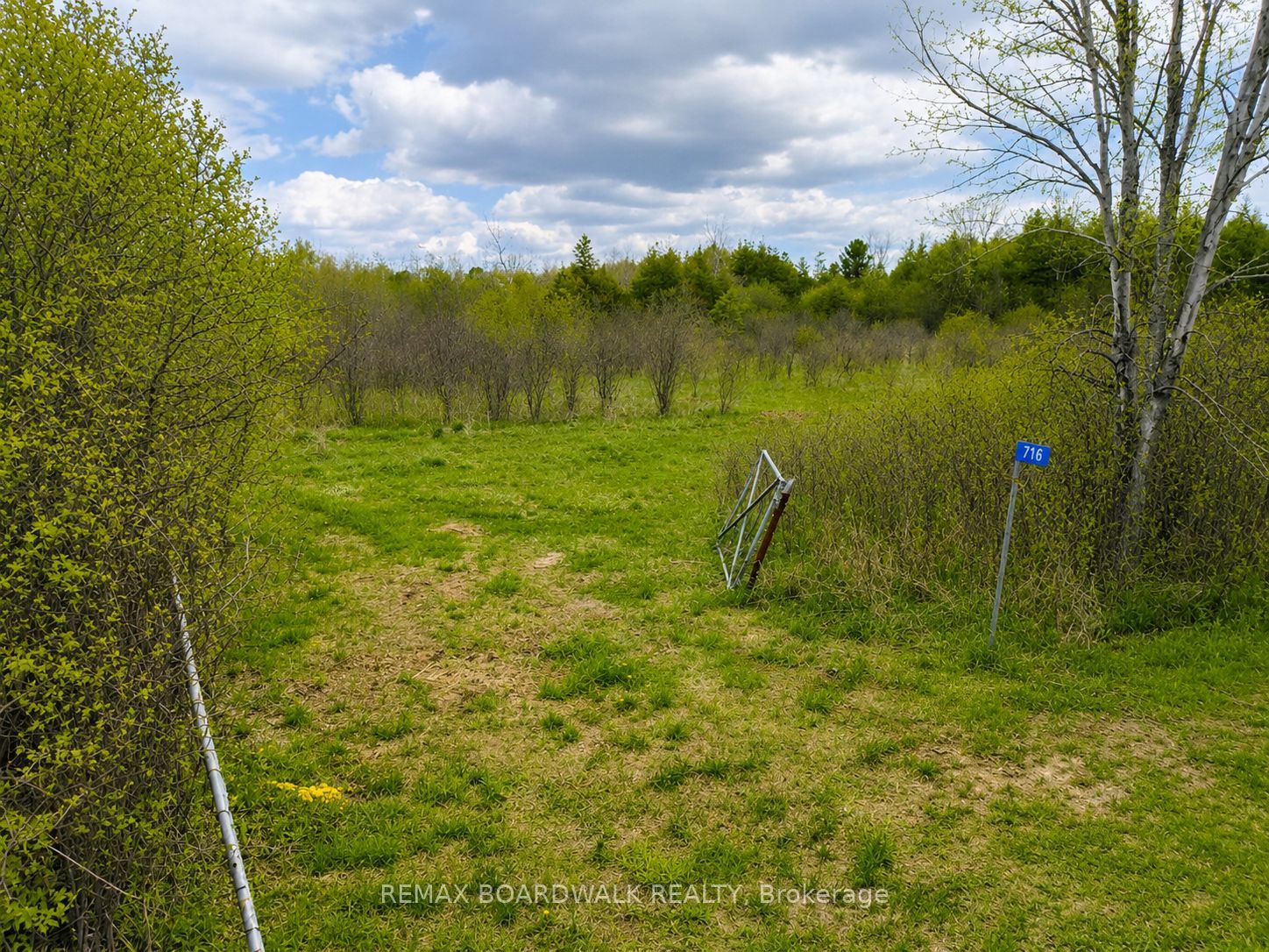 716 William Campbell Road, Montague, ON K7A 4S6