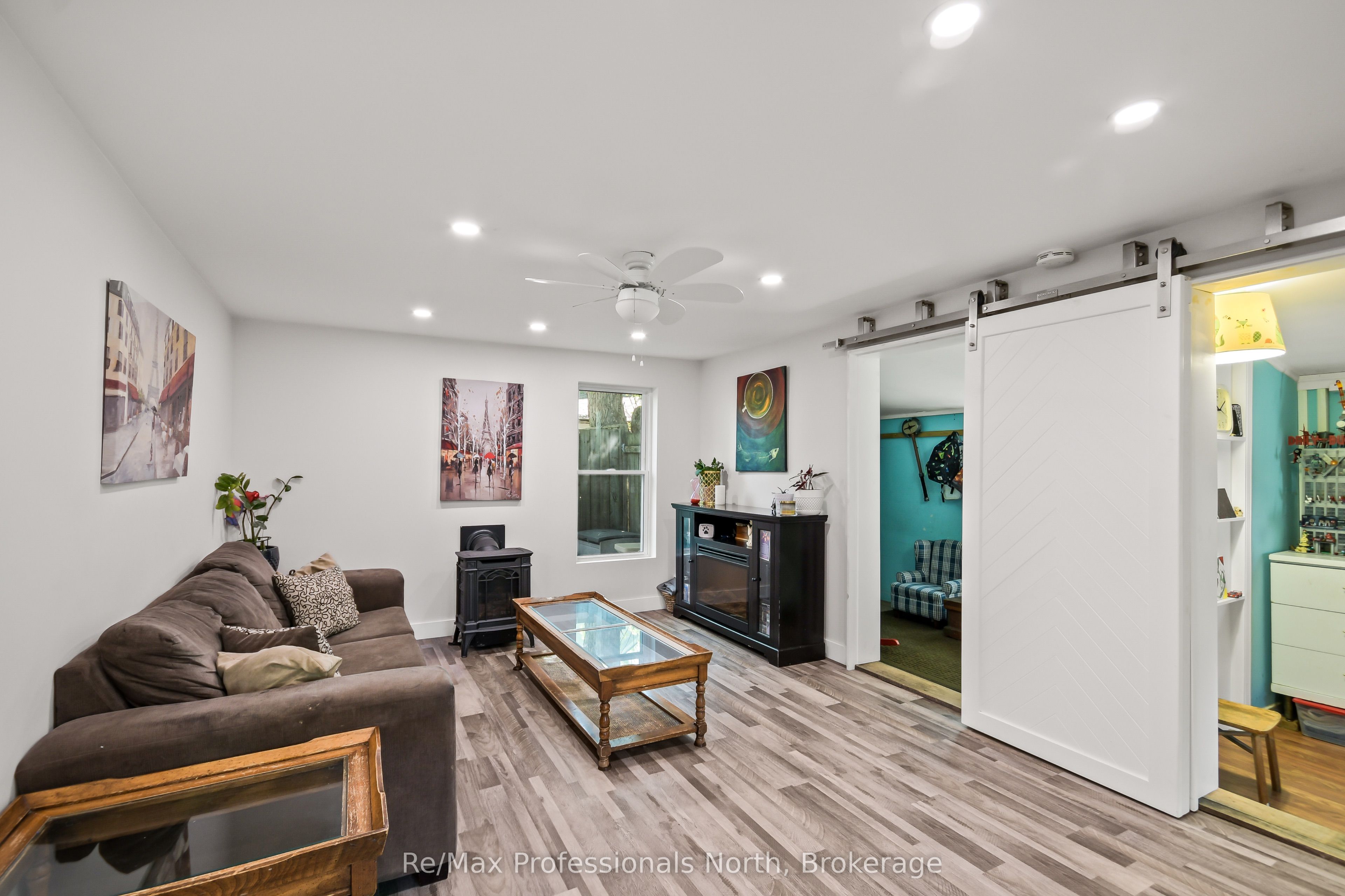 550 PINEDALE Road, Gravenhurst, ON P1P 1M1 photo 5