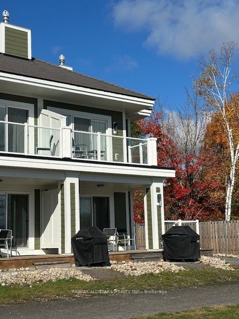 1869 Muskoka Road 118 31, Muskoka Lakes, ON P1L 1W8 photo 3