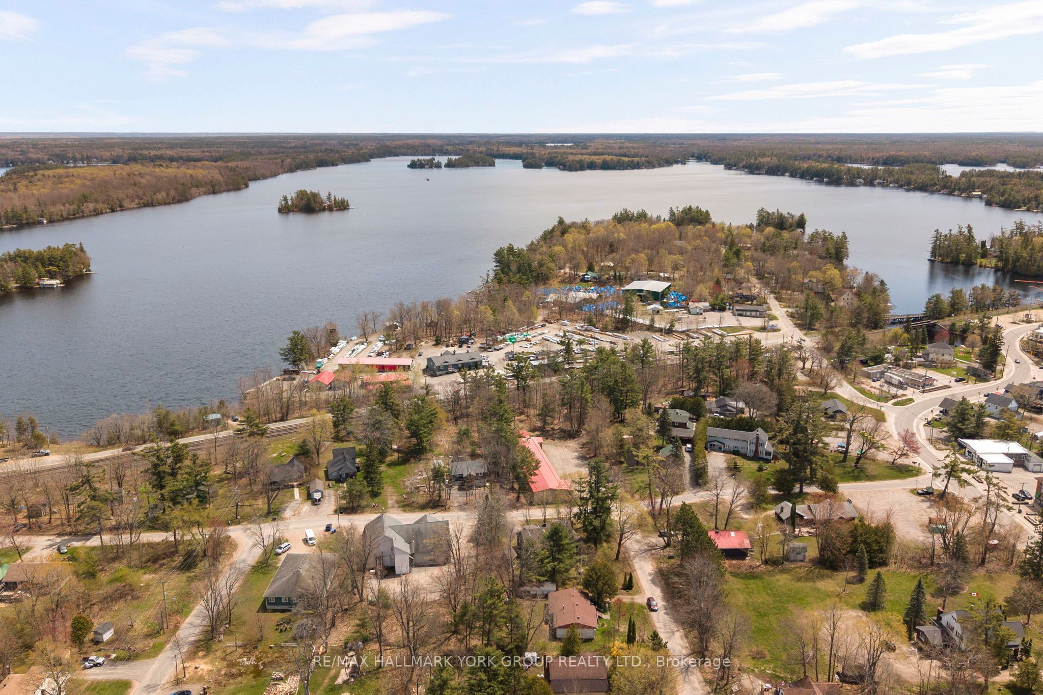 1013 Grey Street, Muskoka Lakes, ON P0C 1A0 photo 5