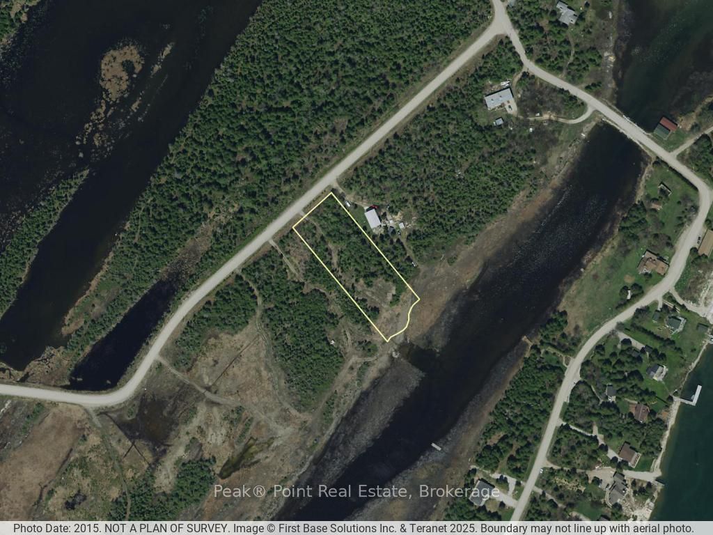 PCL 12-4 SEC D12 WALTER CHARMAN Drive, Northern Bruce Peninsula, ON N0H 2M0