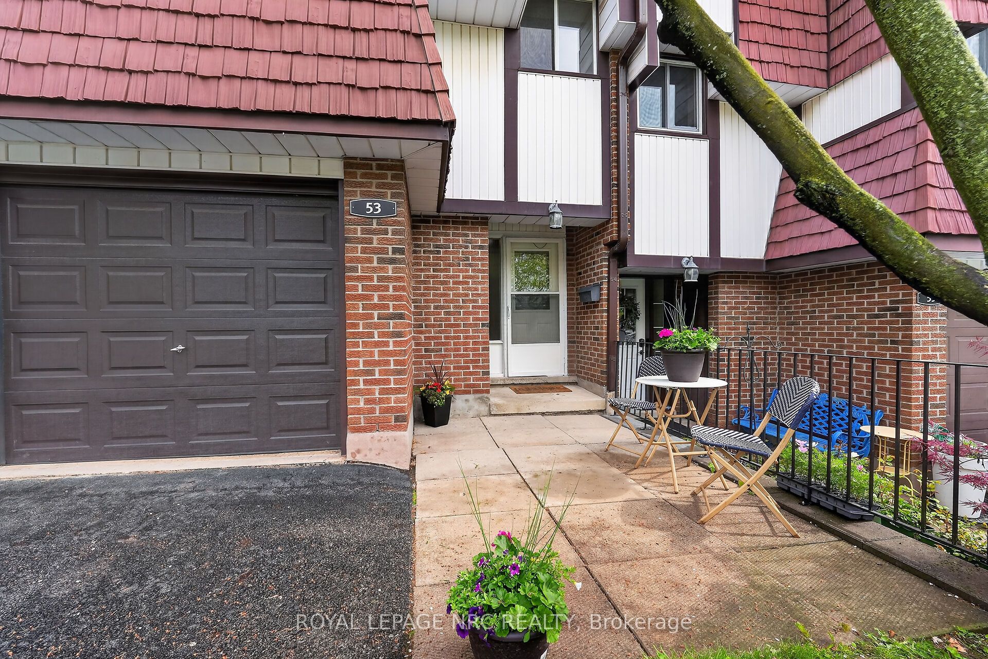 53 Larraine Avenue, Hamilton, ON L9H 6E5 photo 4
