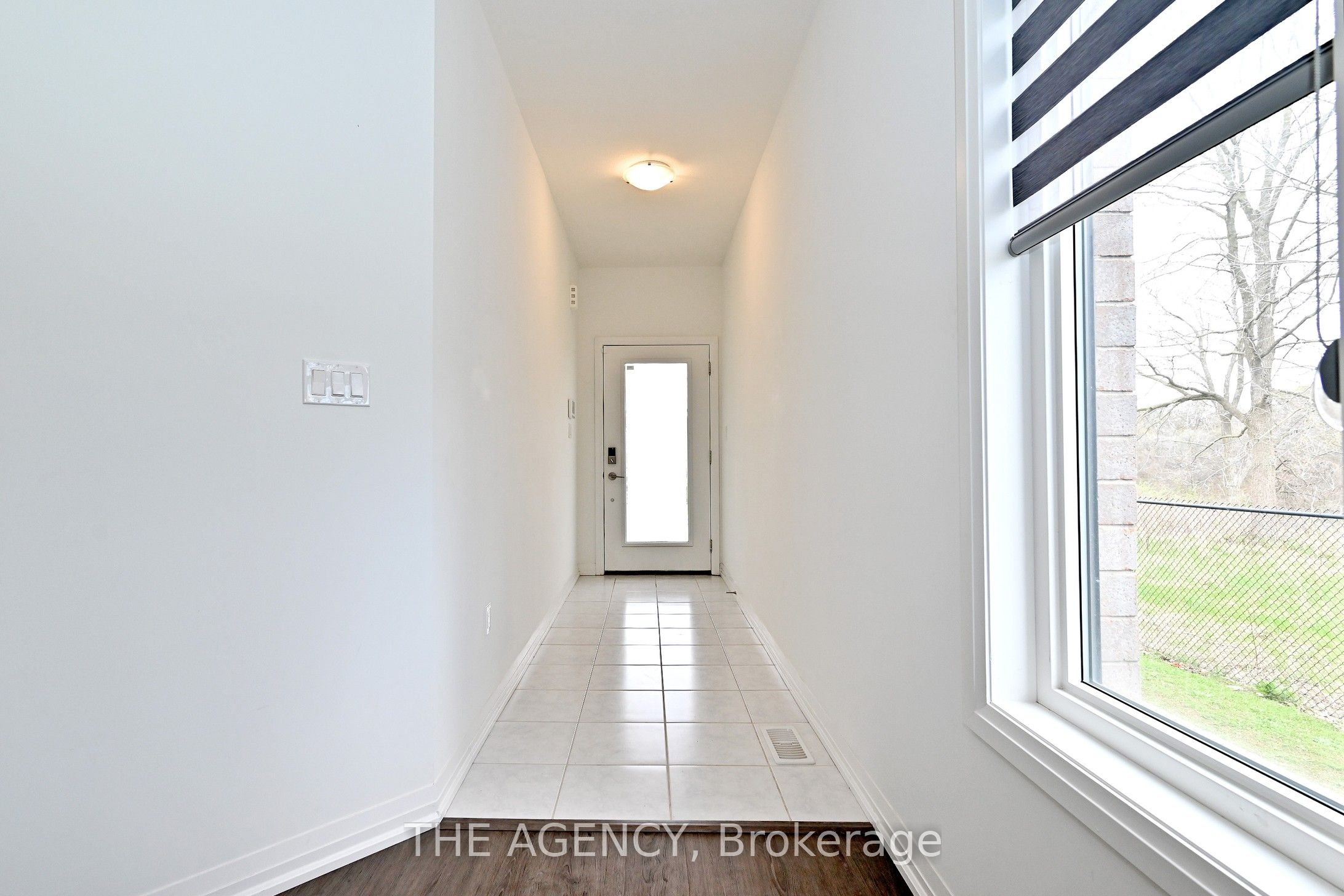 4552 Portage Road 104, Niagara Falls, ON L2E 6A8 photo 3