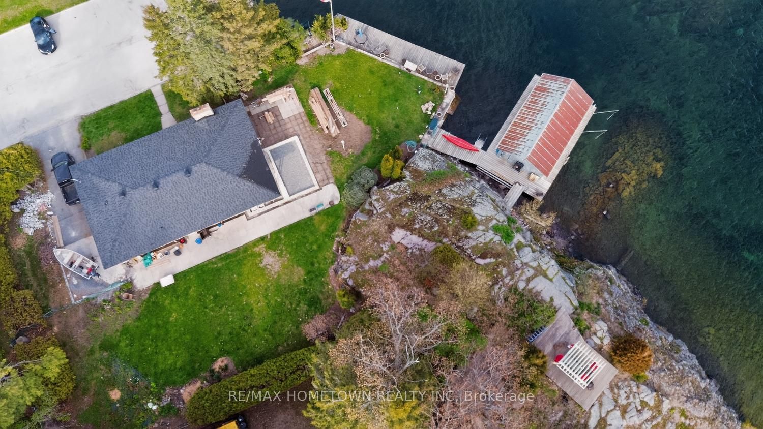 14 Thomas Street, Brockville, ON K6V 5L1 photo 4