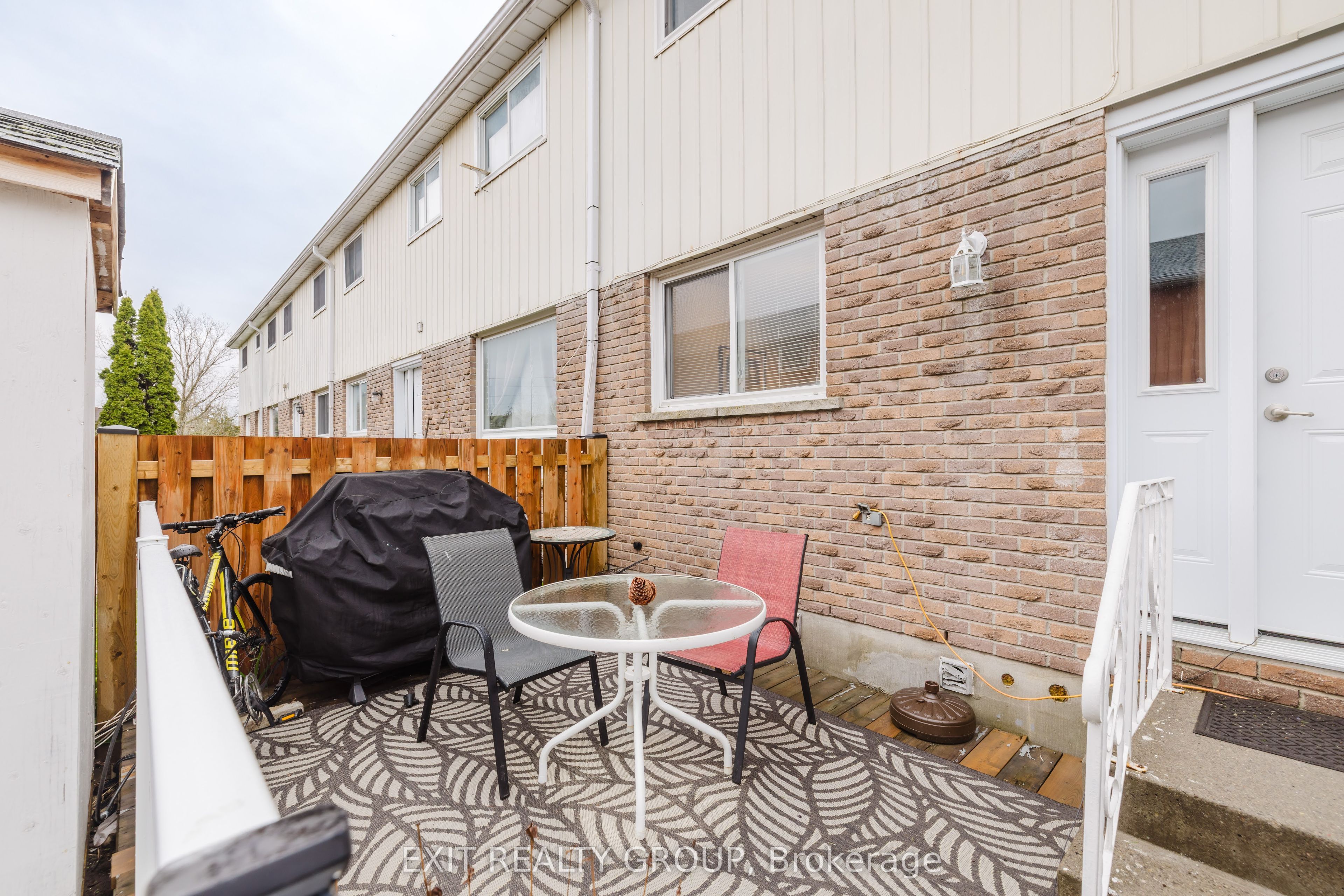 19 Tracey Park Drive 36, Belleville, ON K8P 4R4 photo 4