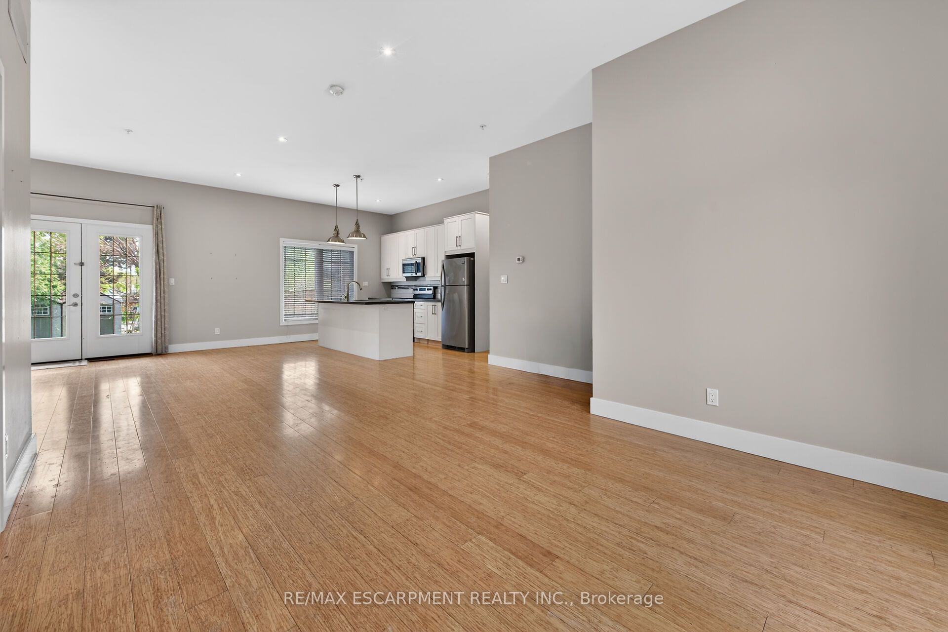 167 Walnut Street S, Hamilton, ON L8N 2L8 photo 4