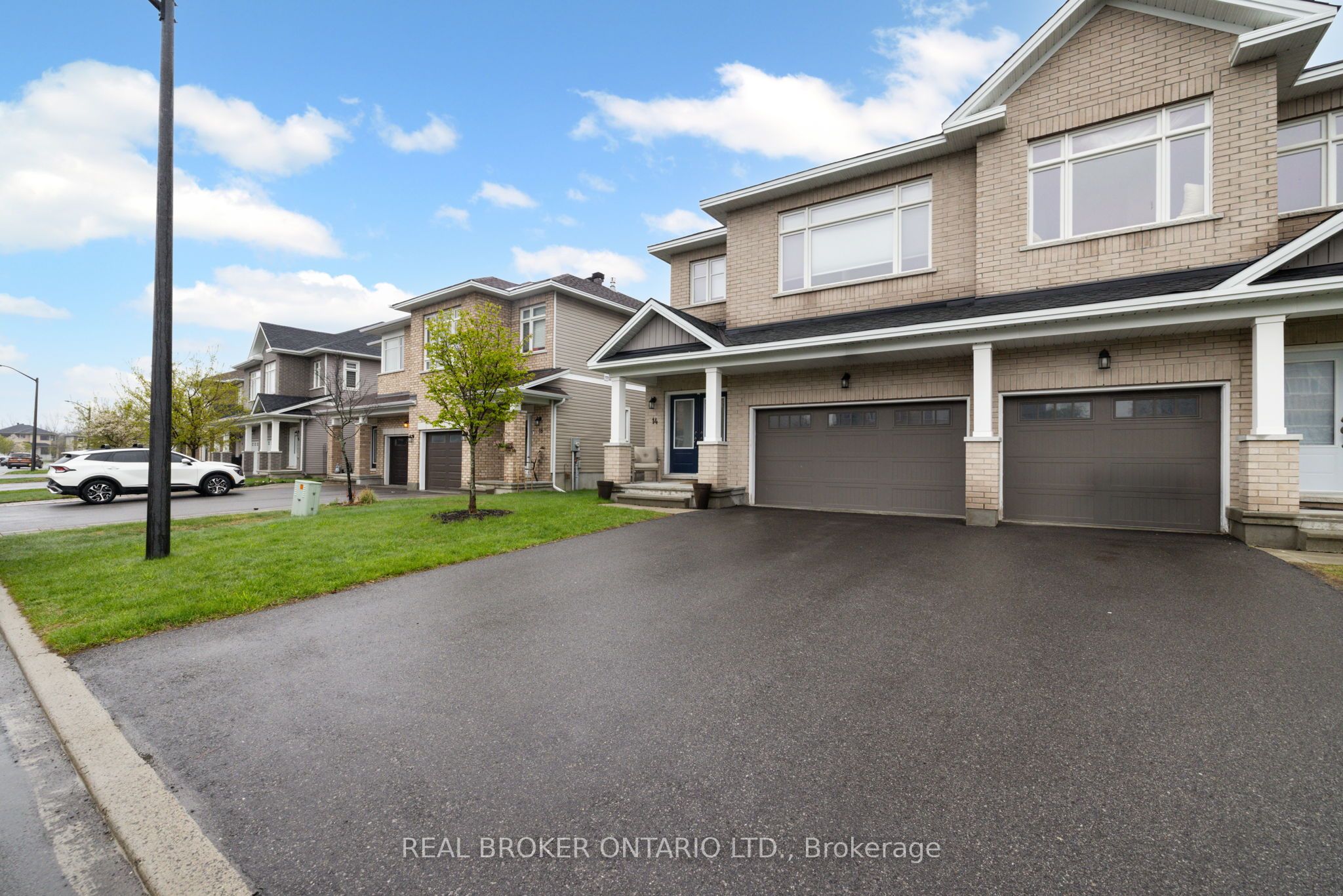 14 Peever Place, Carleton Place, ON K7C 0K5 photo 2