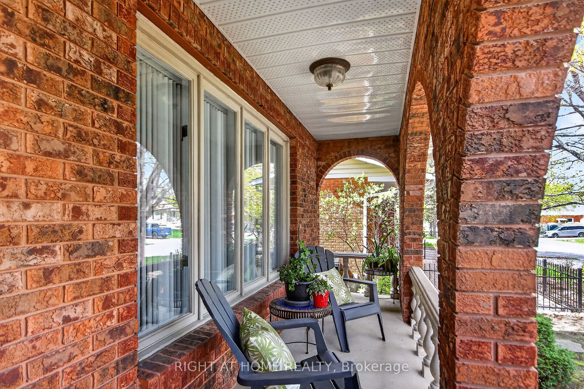 20 Palsen Street, Meadowlands - Crestview and Area, ON K2G 2W1 photo 4