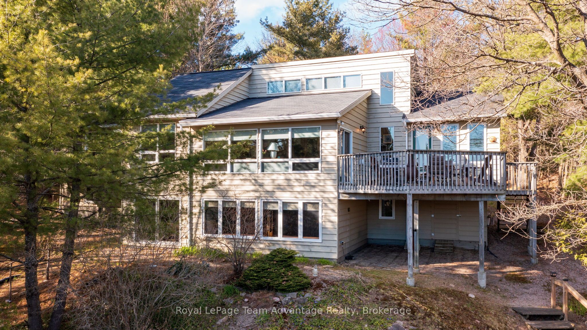 68 Shebeshekong Road S, Carling, ON P0G 1G0