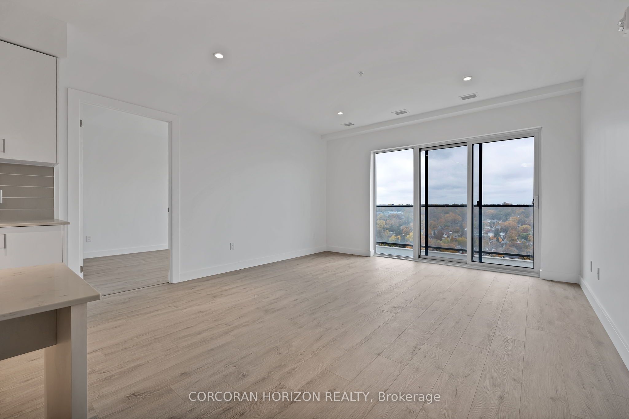 15 Glebe Street 1904, Cambridge, ON N1S 0C3 photo 5
