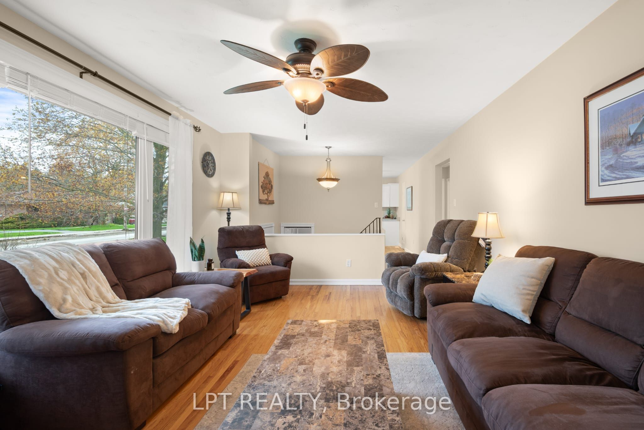 56 ST. PATRICK Street, Kawartha Lakes, ON K9V 1R5 photo 5