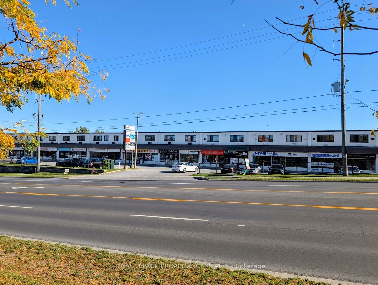 1837 Lansdowne Street W 27, Peterborough, ON K9K 1R4